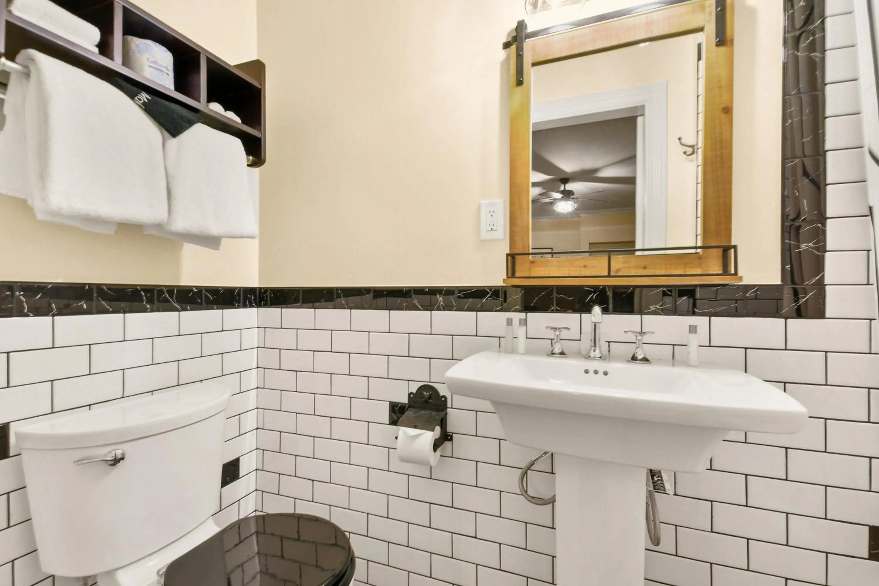 Bathroom in Hotel St Michael, BW Premier Collection