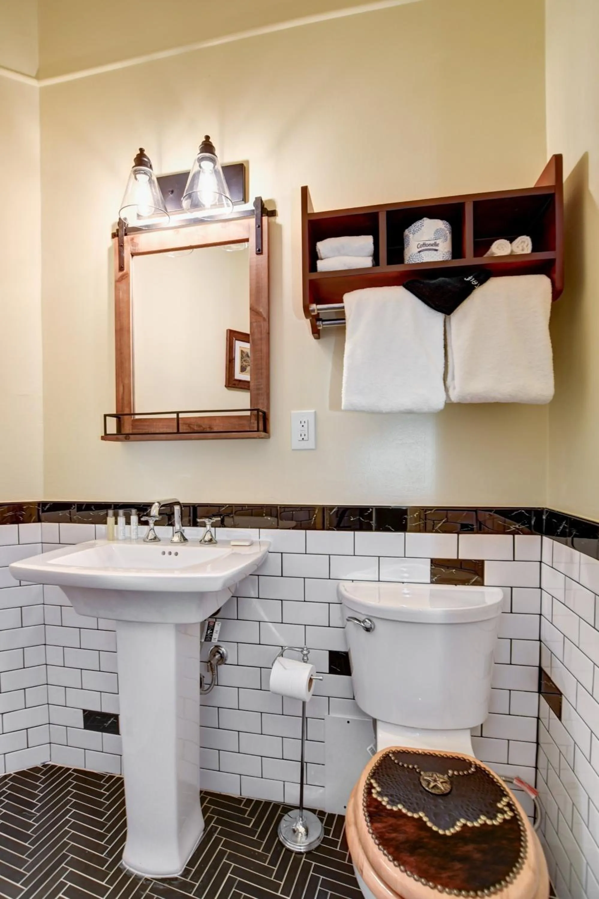 Photo of the whole room in Hotel St Michael, BW Premier Collection