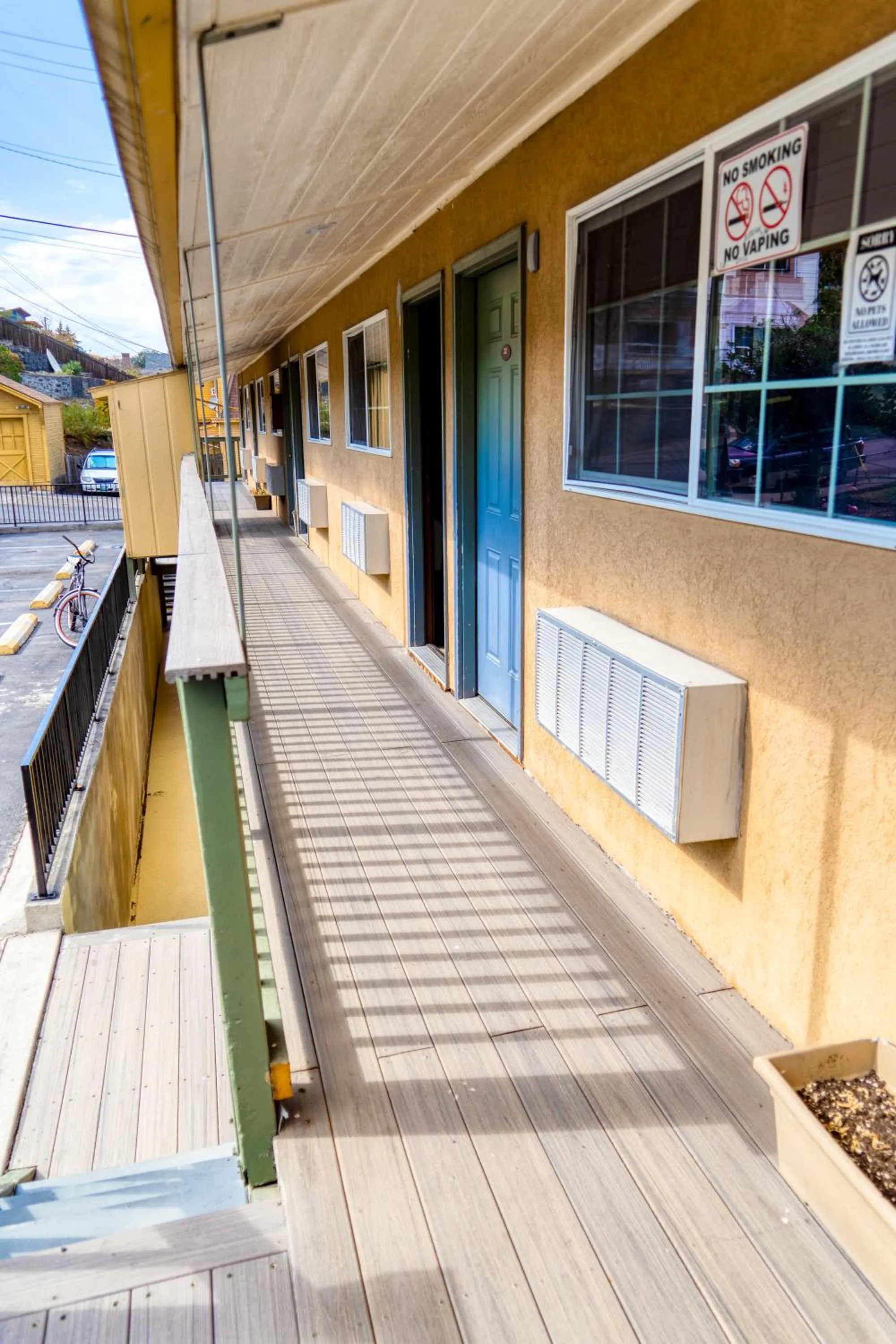 Property building in Budget Inn