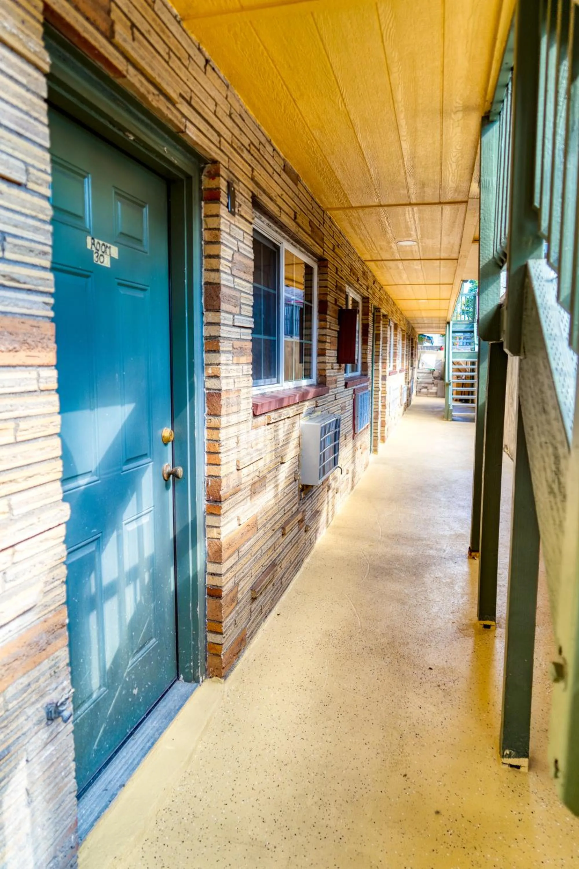 Property building in Budget Inn