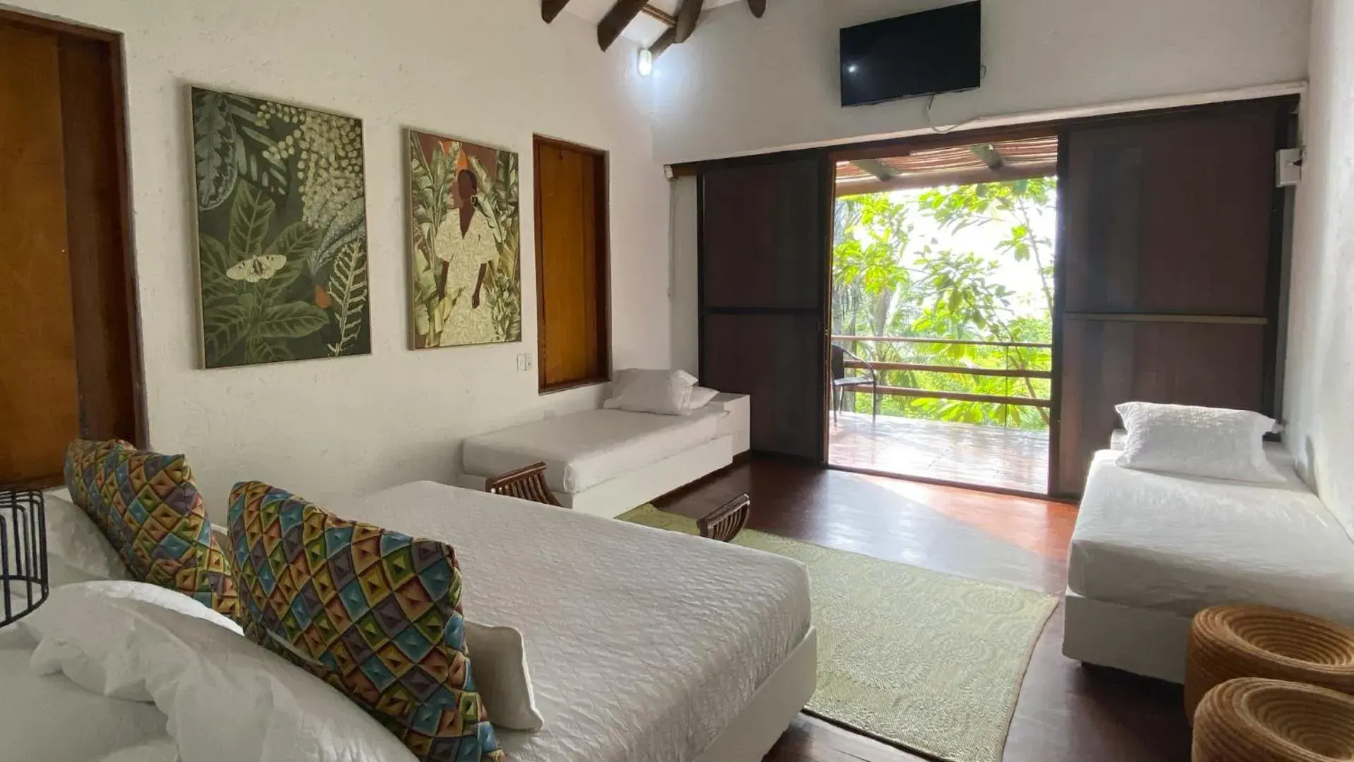 Superior Quadruple Room in Hotel Acantilado de La Tierra by On vacation Superior Quadruple Room in Hotel Acantilado de La Tierra by On vacation