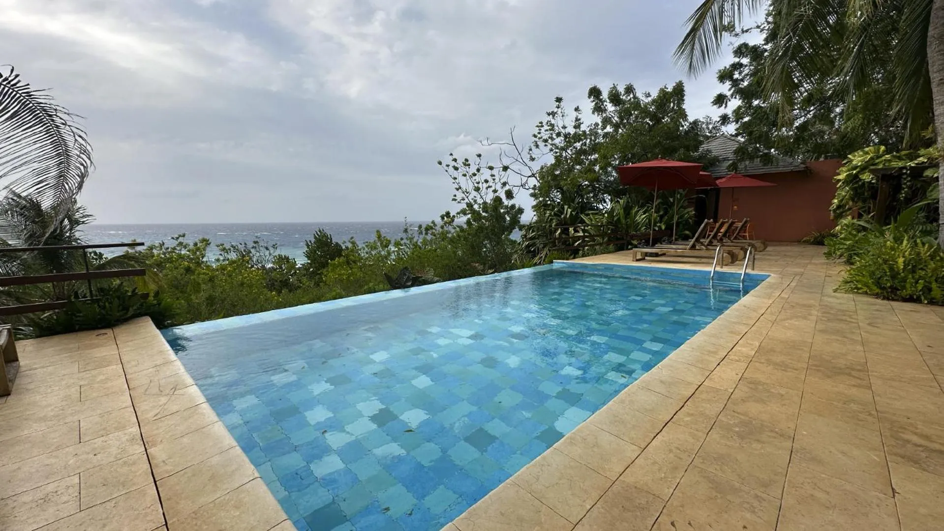 Pool view in Hotel Acantilado de La Tierra by On vacation