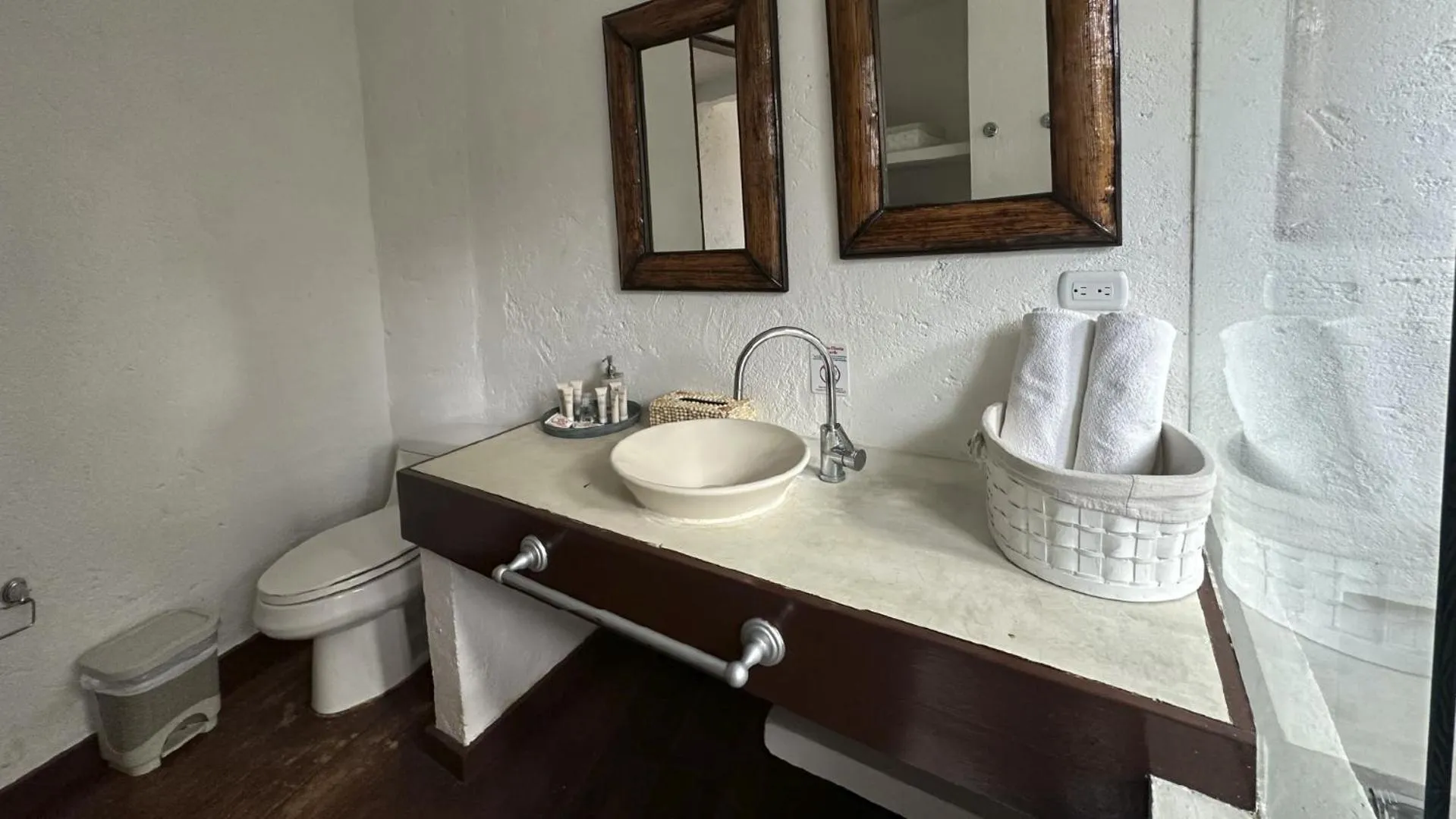 Bathroom in Hotel Acantilado de La Tierra by On vacation