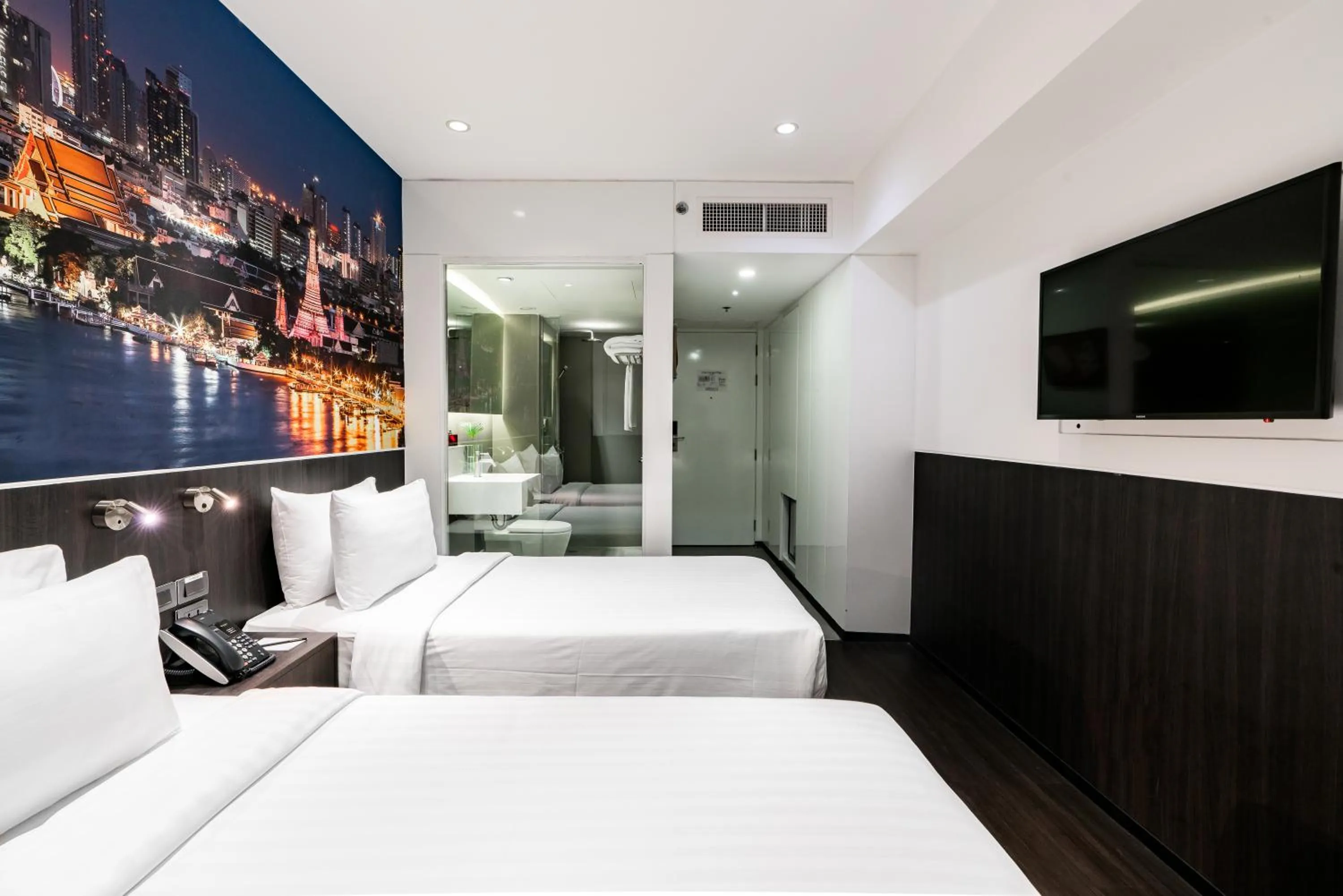 Bed in Galleria 12 Sukhumvit Bangkok by Compass Hospitality