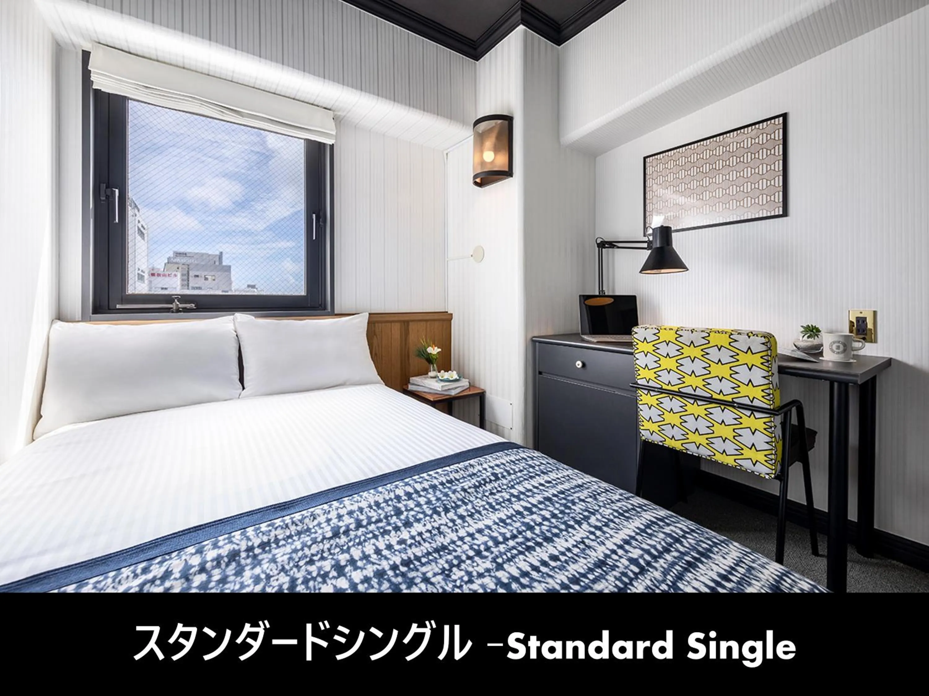 Bed in Estinate Hotel Naha