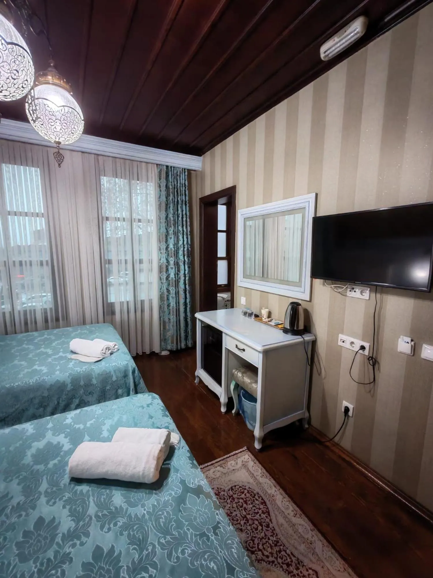 Bed in Bursa İpekyolu Hotel