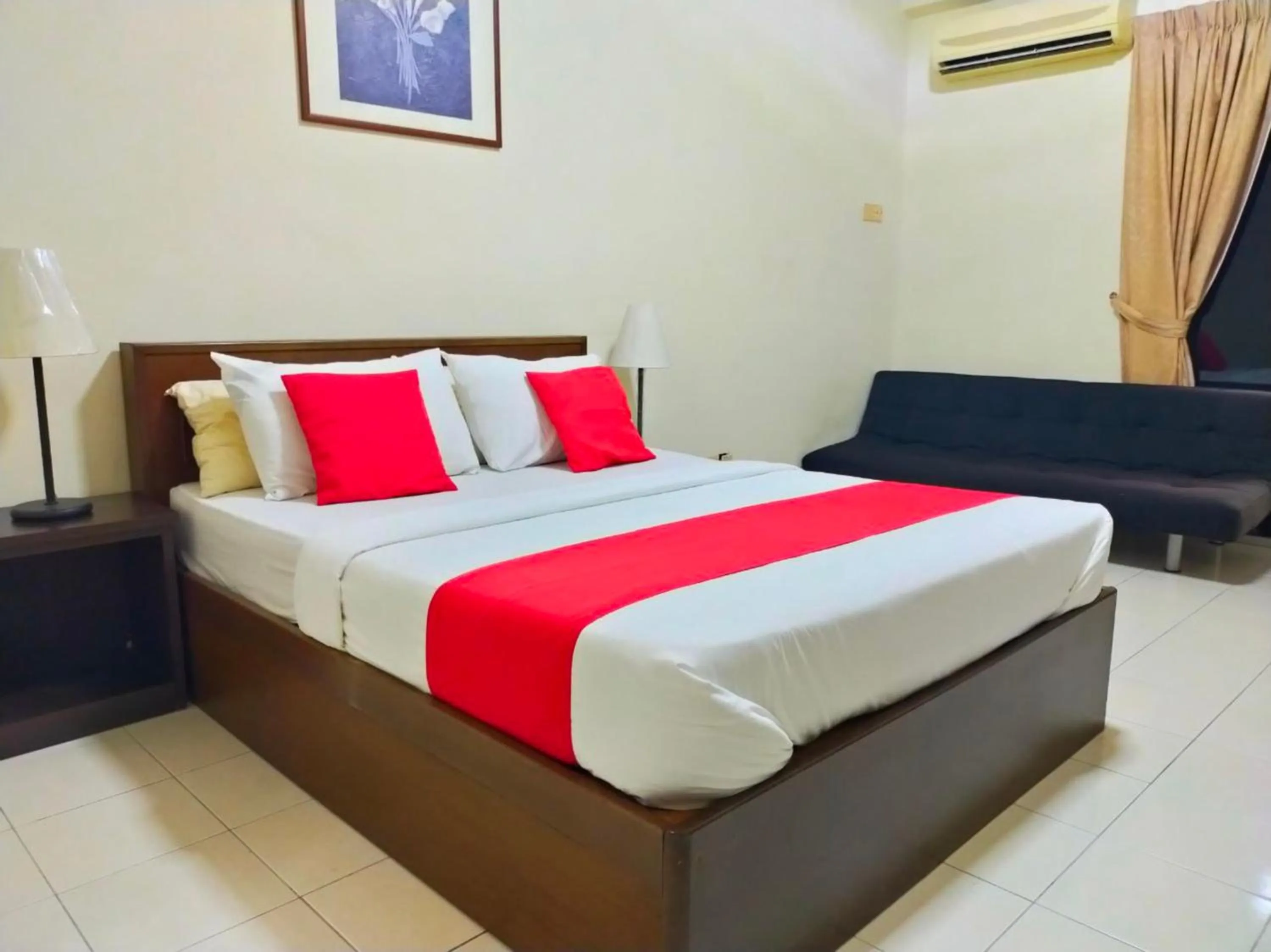 Bedroom, Bed in Capital O Suria Urban Escape