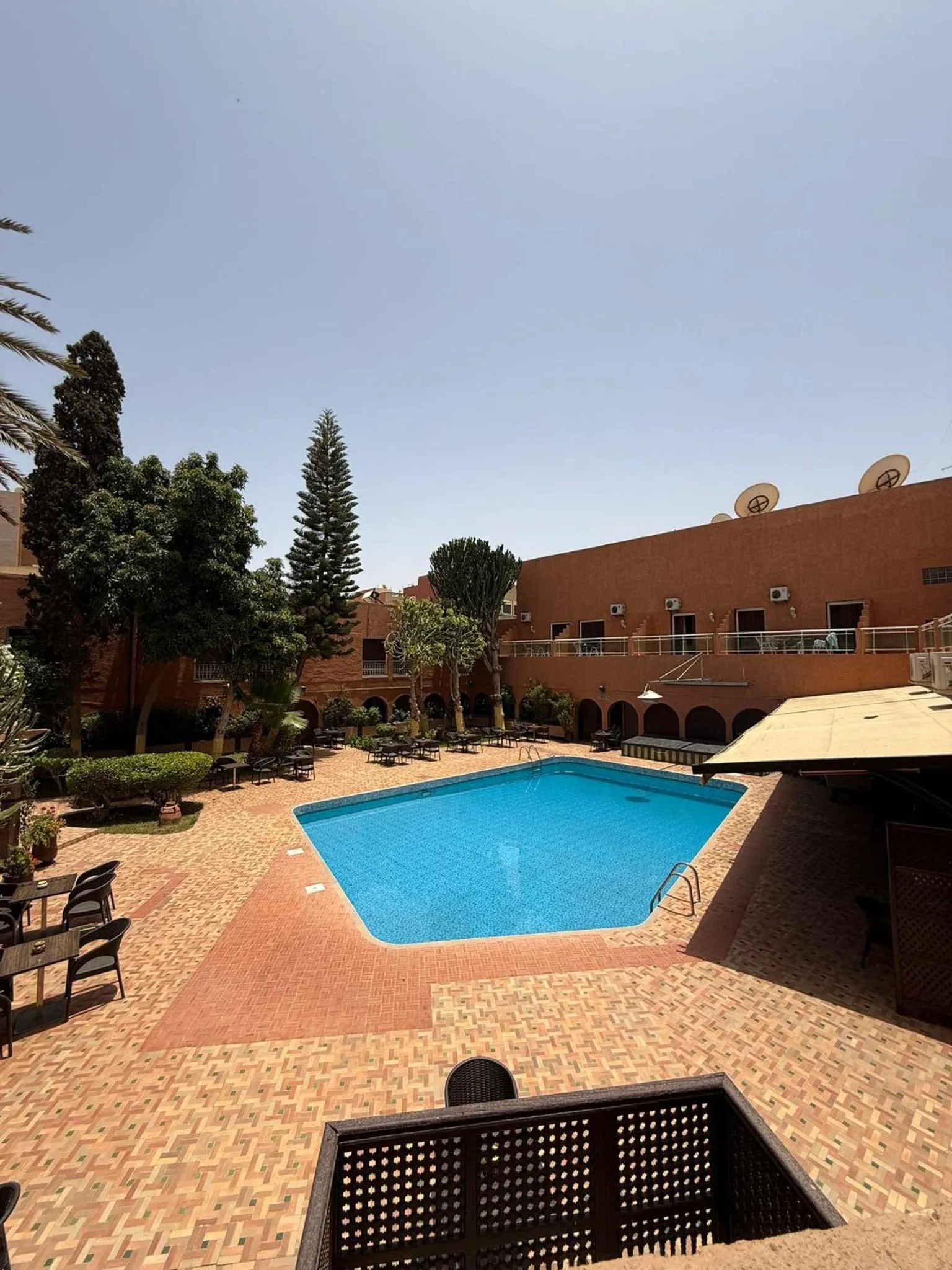 Swimming pool in Hotel Tiznit