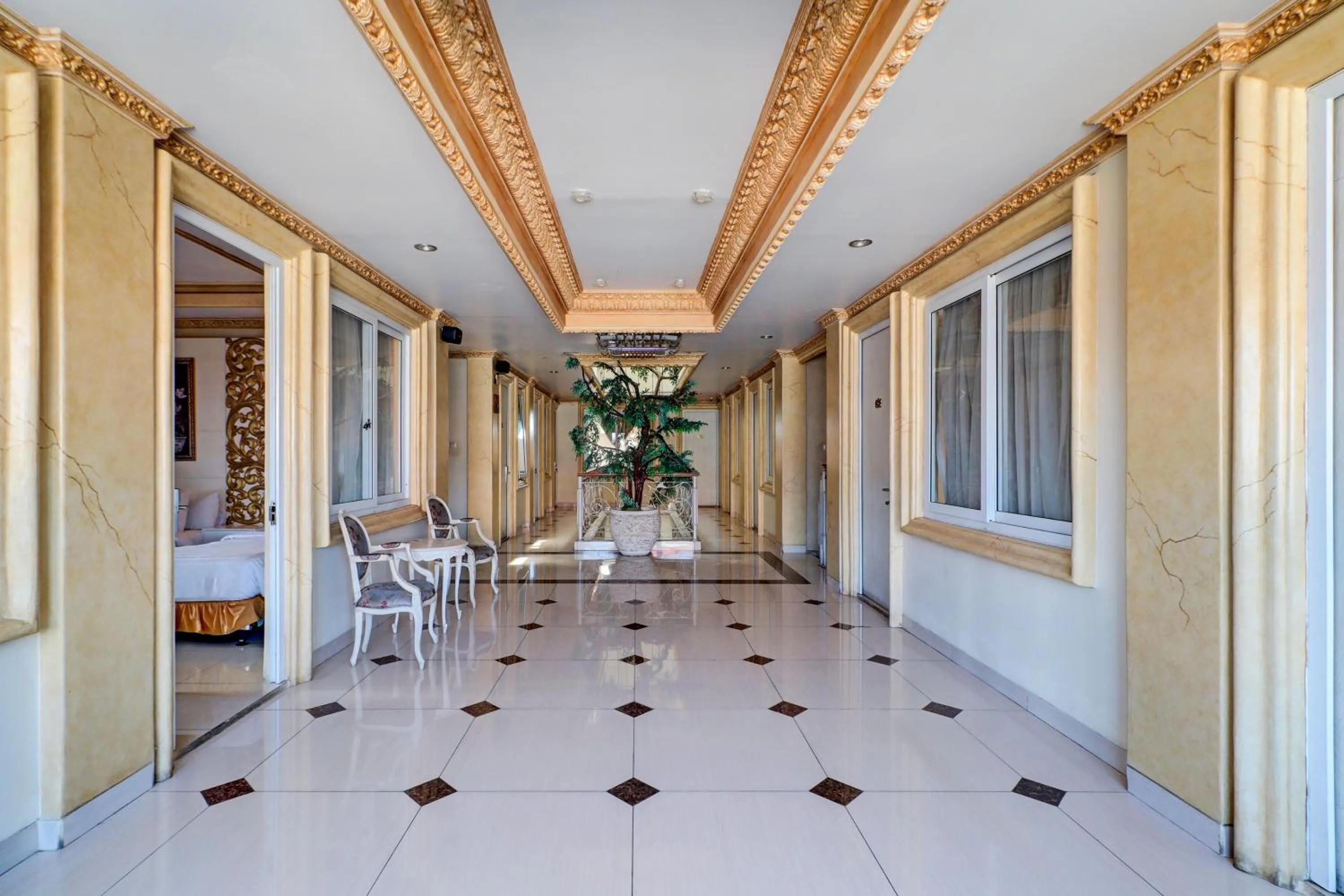 Seating area in Hotel O My Home@Bali