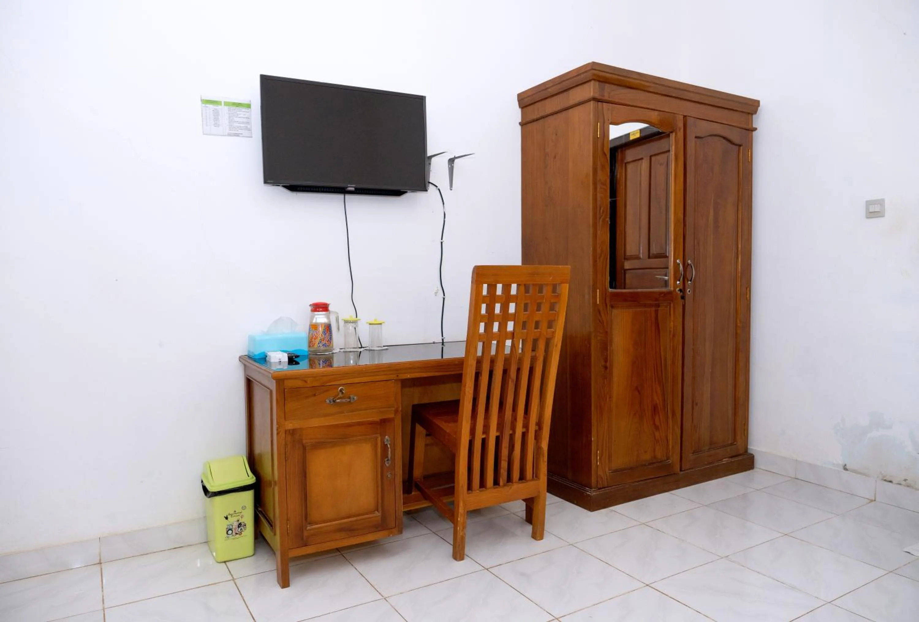 TV and multimedia in Hotel Green Prundi