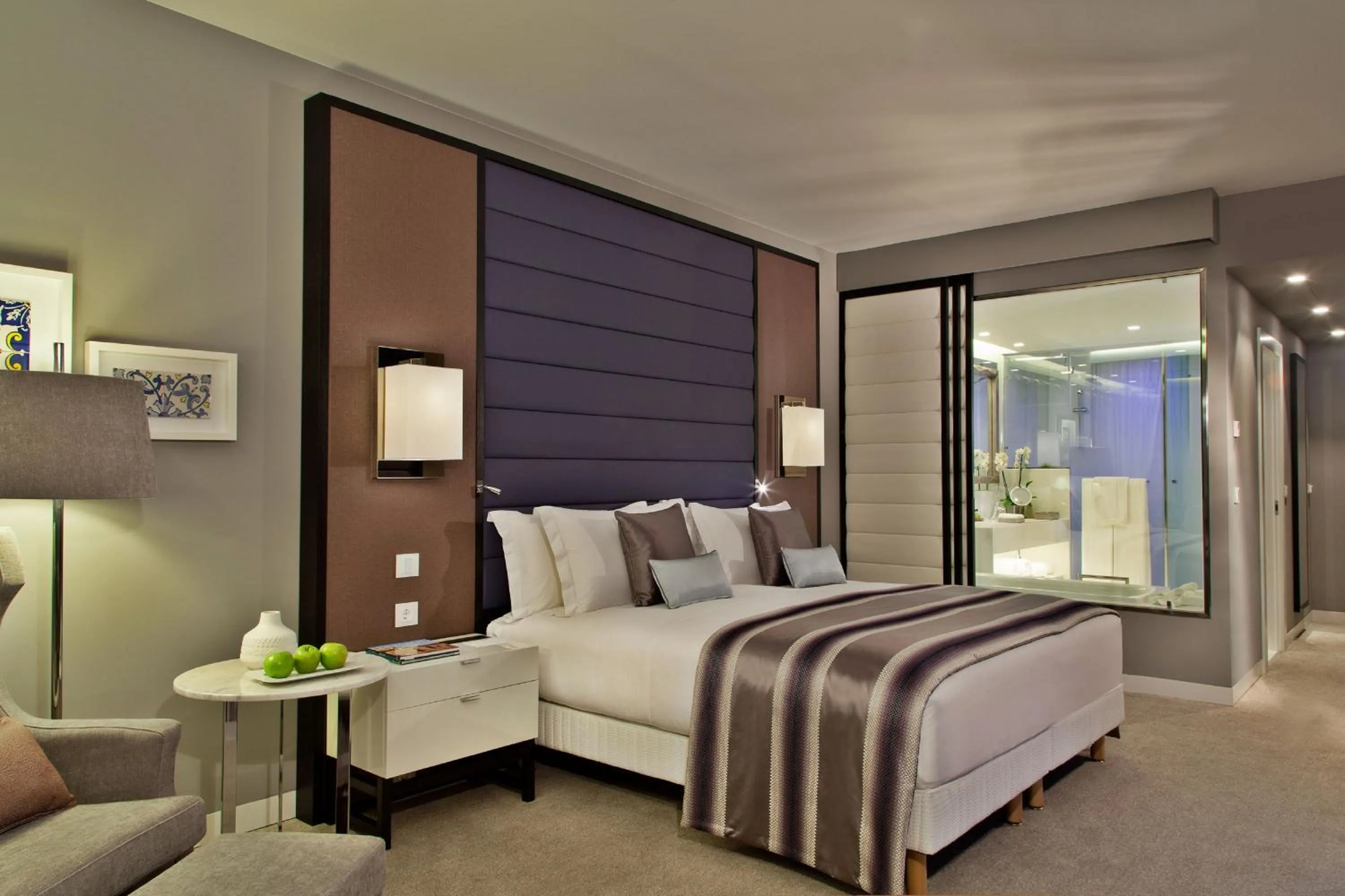 Photo of the whole room, Bed in InterContinental Cascais-Estoril by IHG