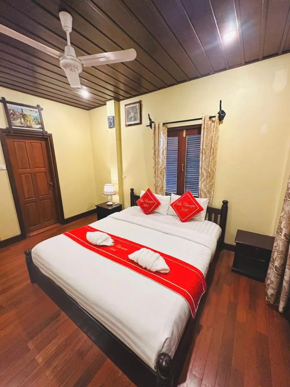 Photo of the whole room, Bed in Luang Prabang Champa Villa Hotel