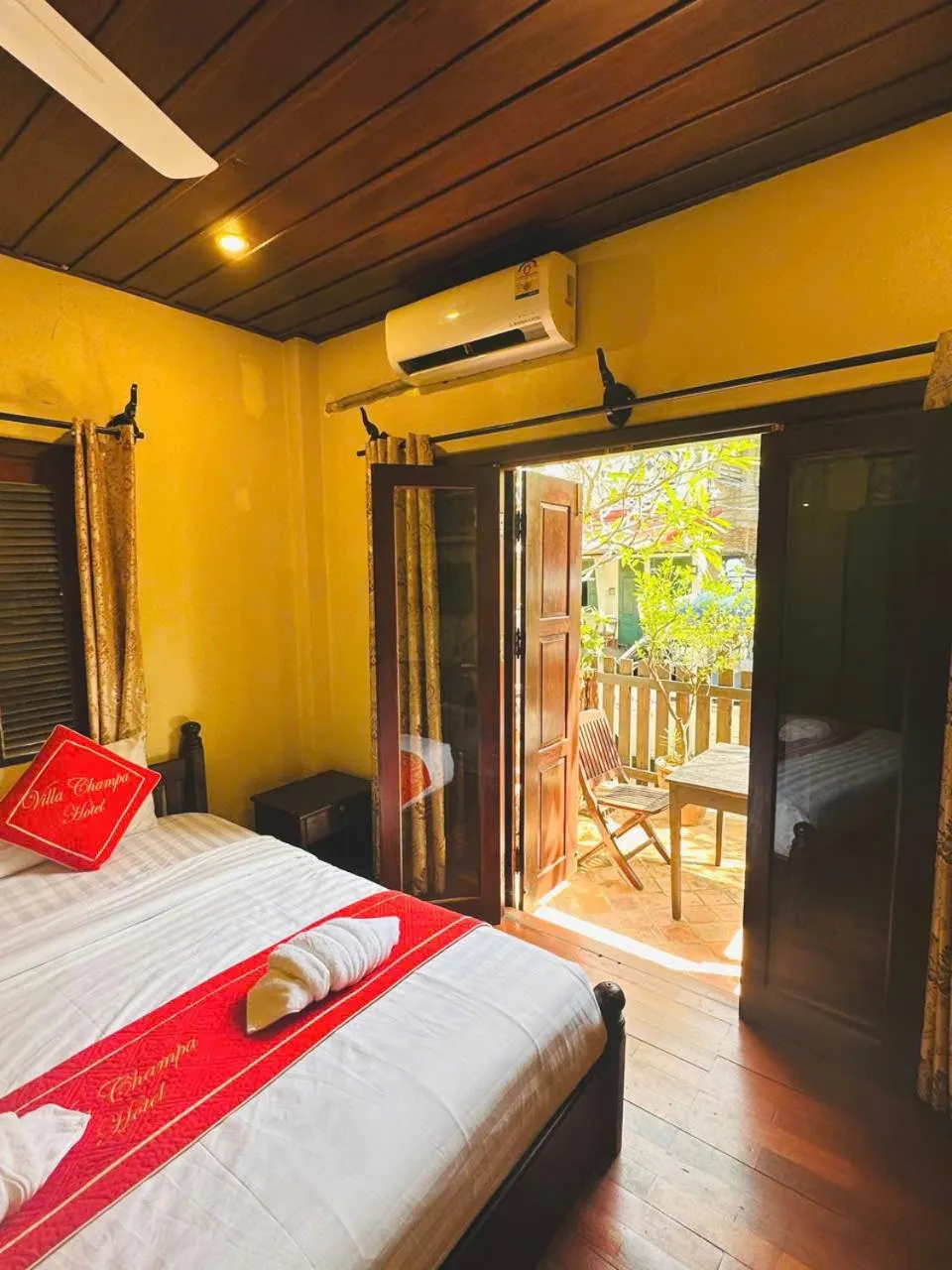 View (from property/room), Bed in Luang Prabang Champa Villa Hotel
