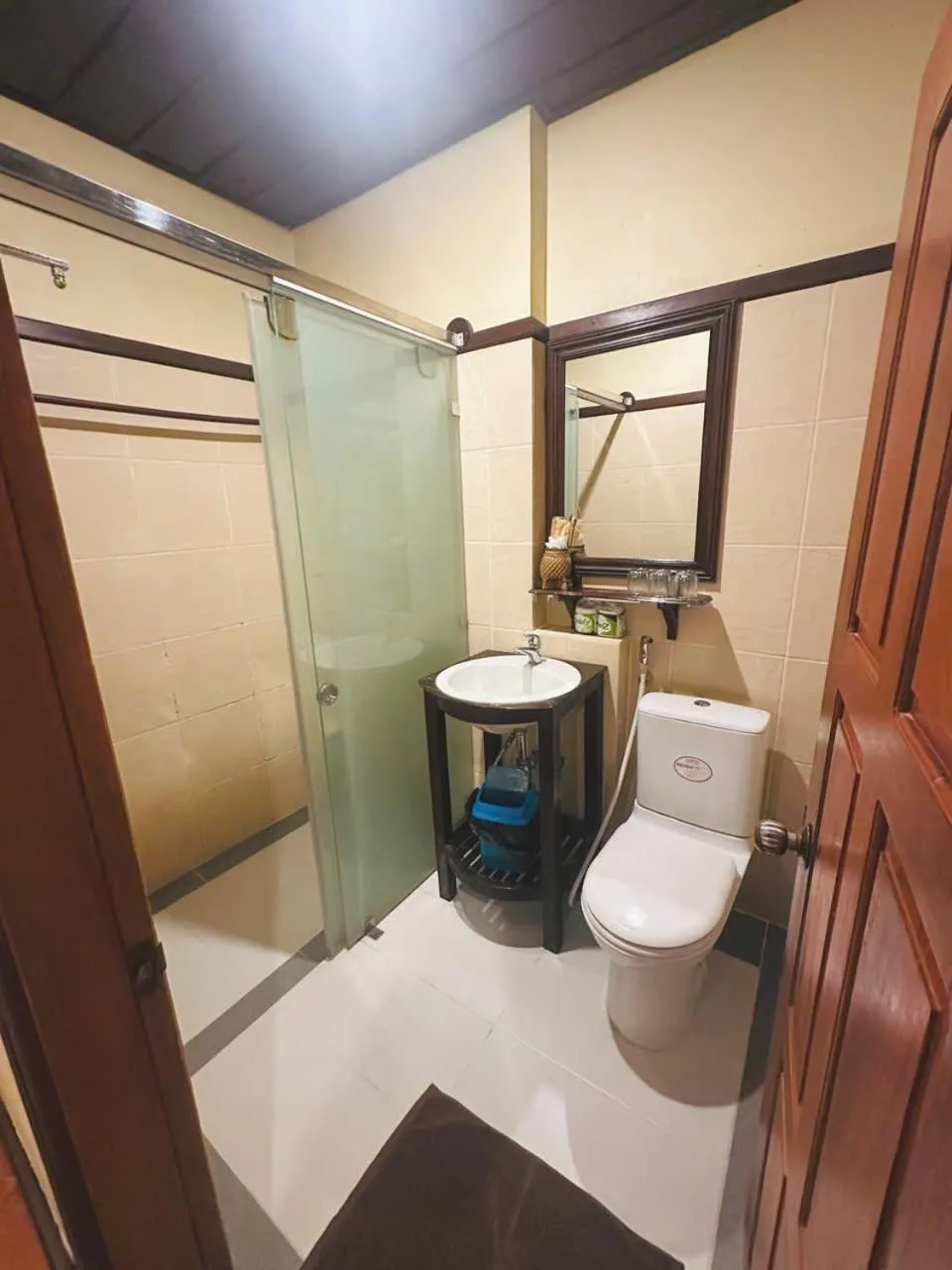 Shower in Luang Prabang Champa Villa Hotel