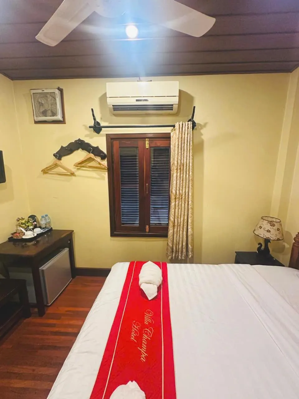 Photo of the whole room, Bed in Luang Prabang Champa Villa Hotel