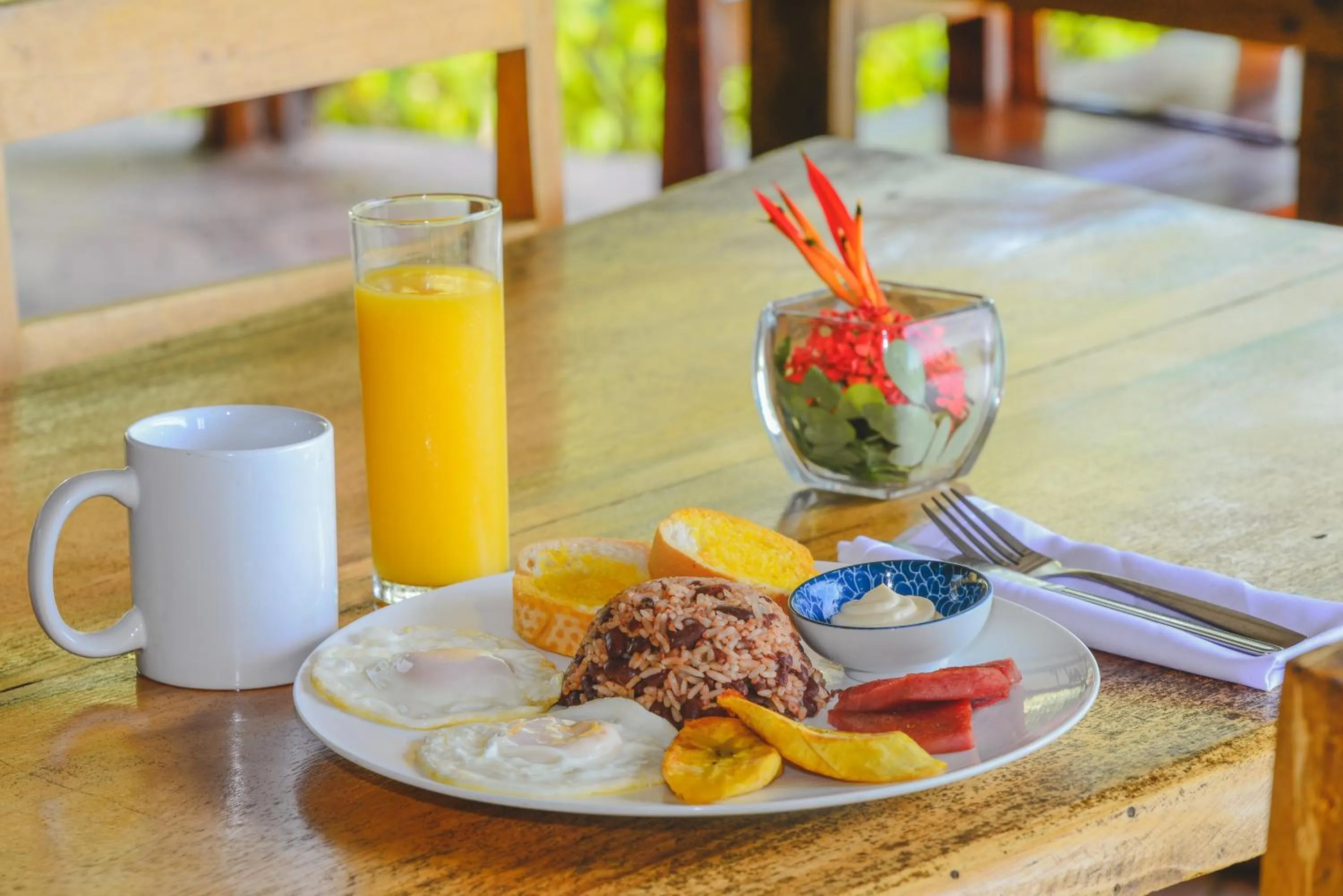 Breakfast in Hotel Cerro Lodge