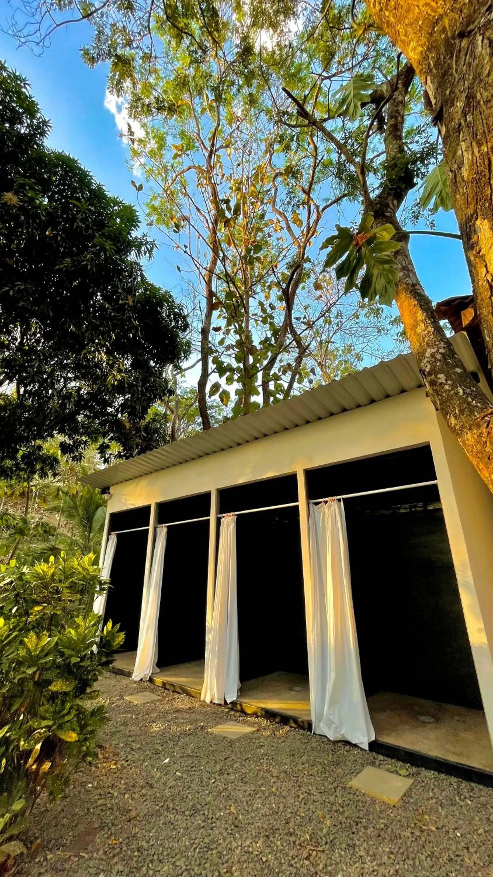 Shower in Hotel Cerro Lodge