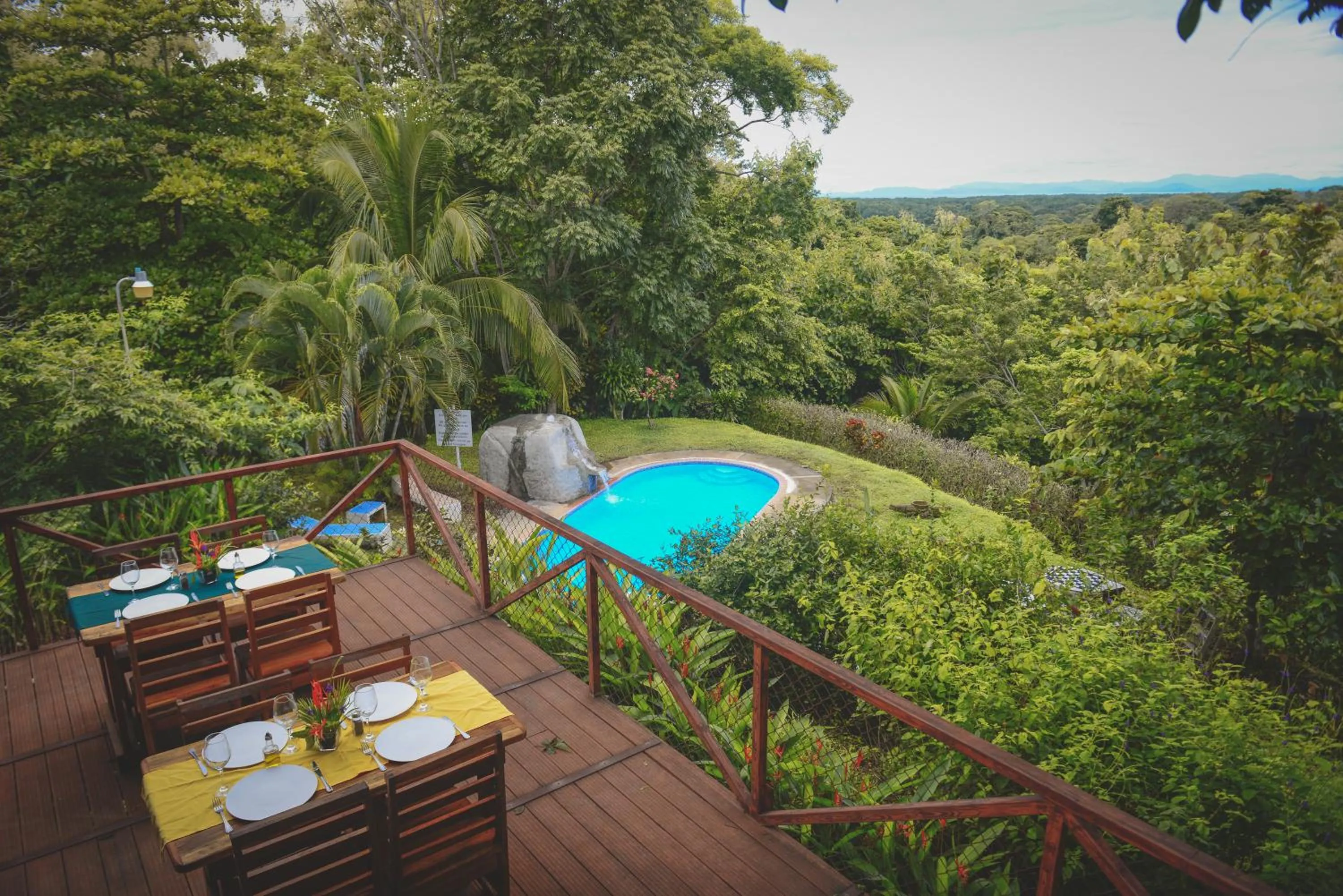 Restaurant/places to eat in Hotel Cerro Lodge