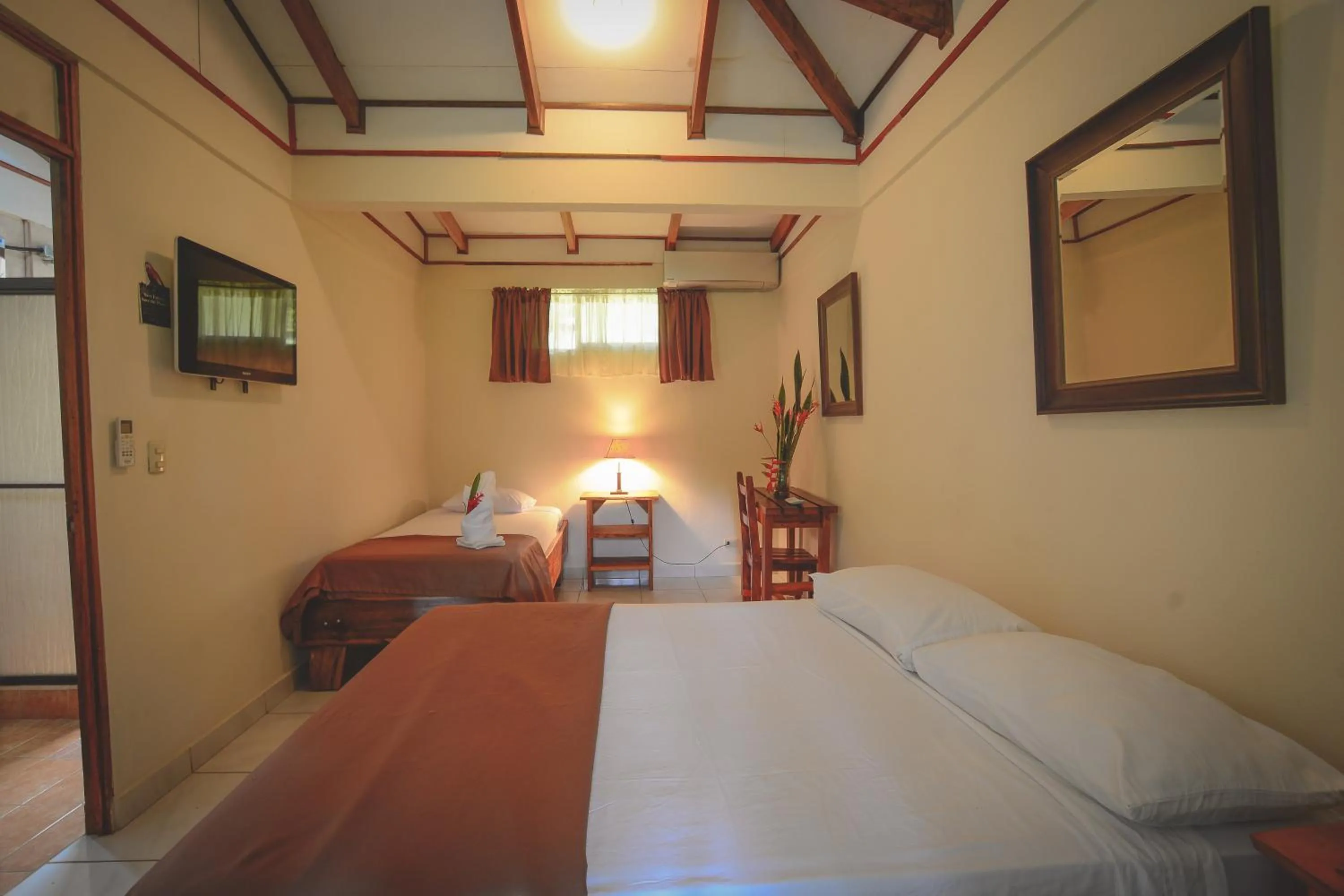 Photo of the whole room, Bed in Hotel Cerro Lodge