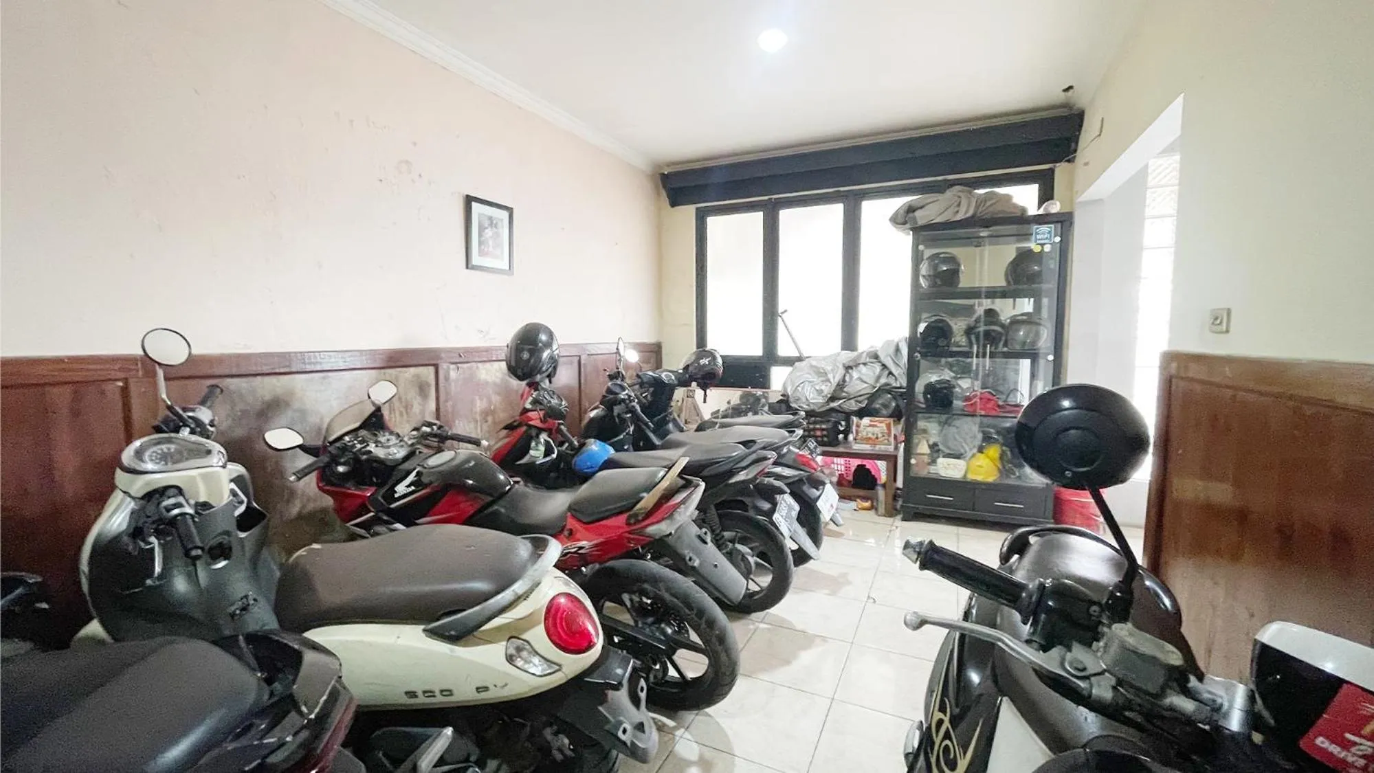 Parking in Bang Day Residence by Ruumu