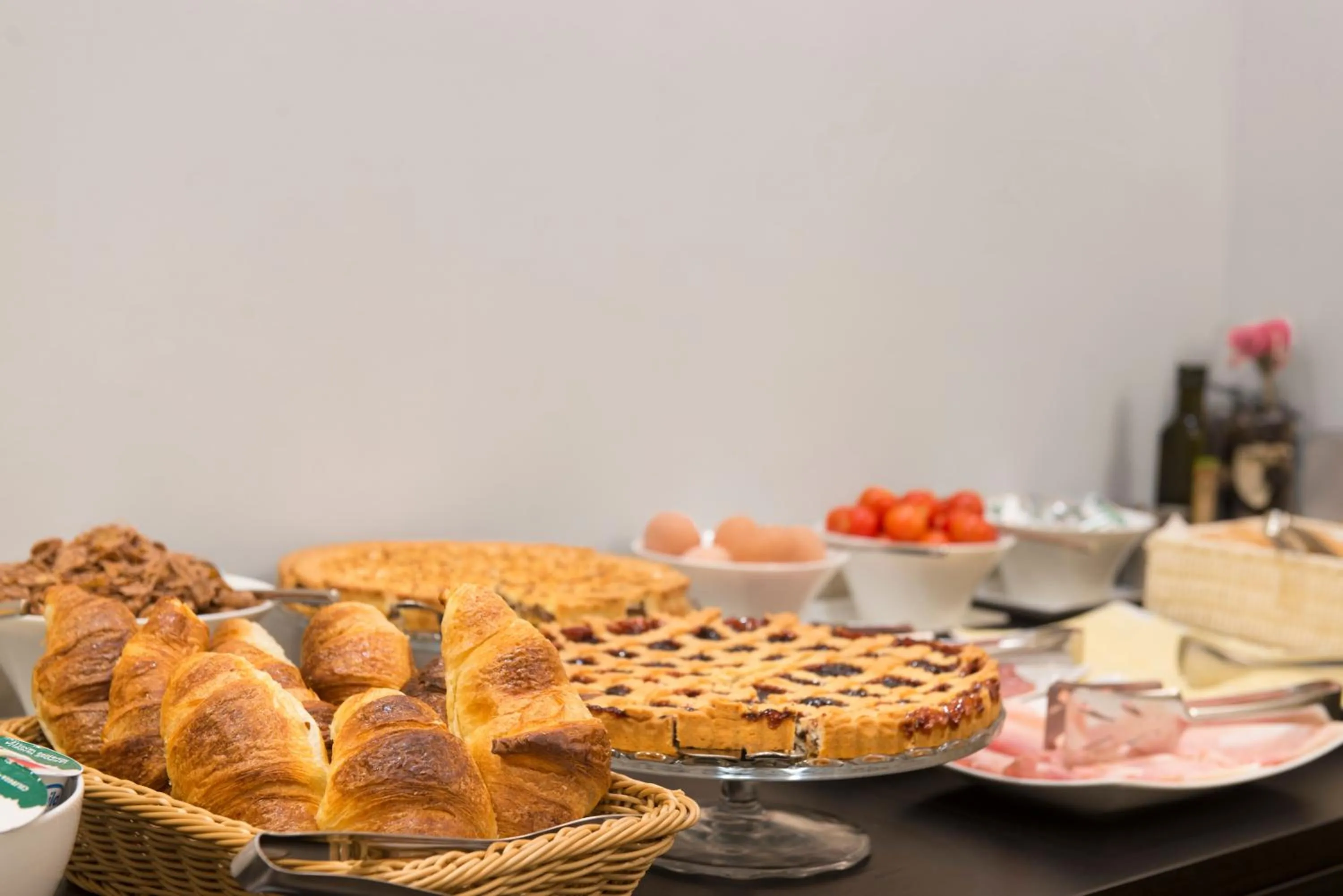 Continental breakfast in Chic&Town Luxury Rooms Piazza del Popolo