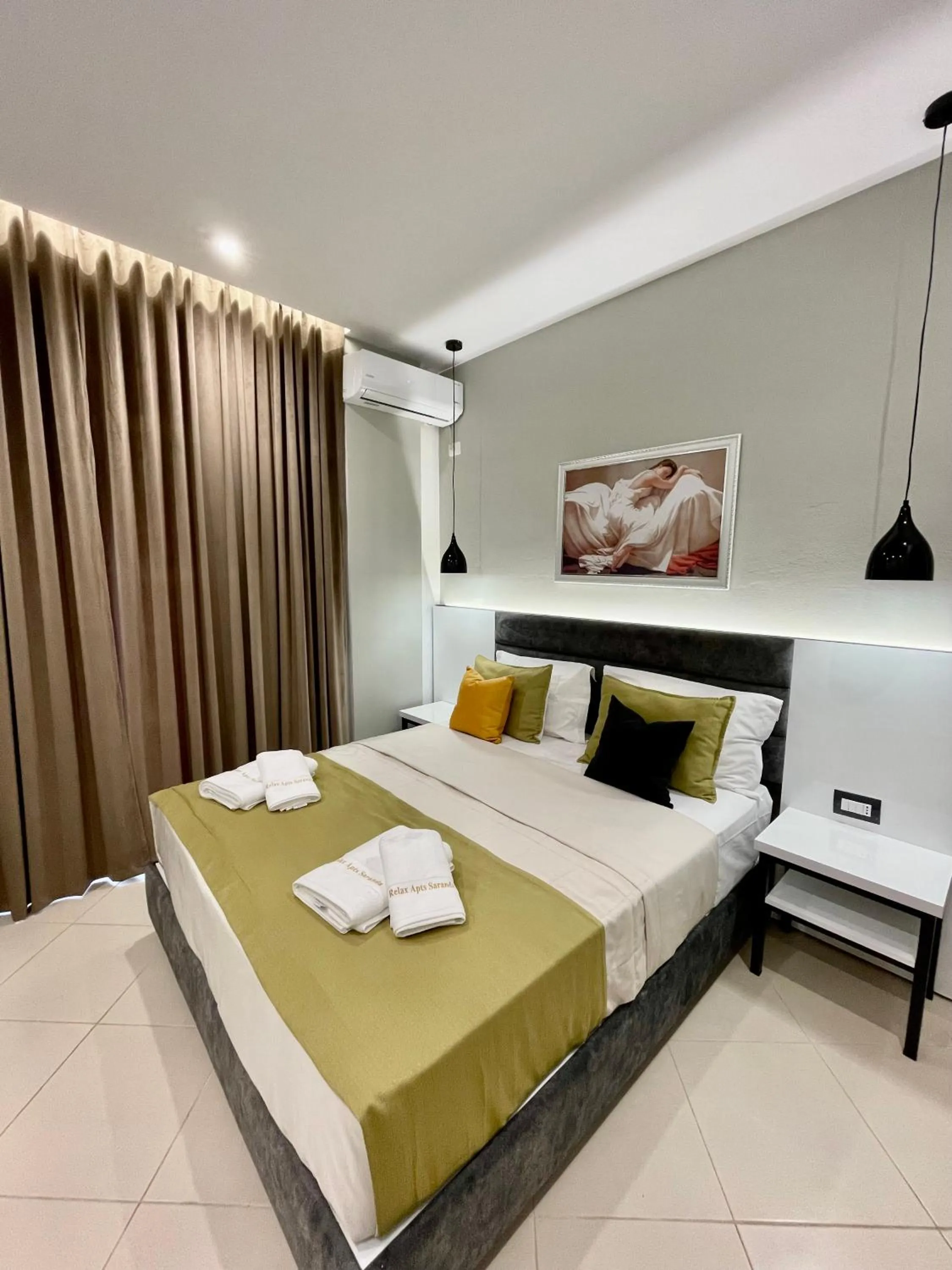 Bed in Relax Apts Saranda