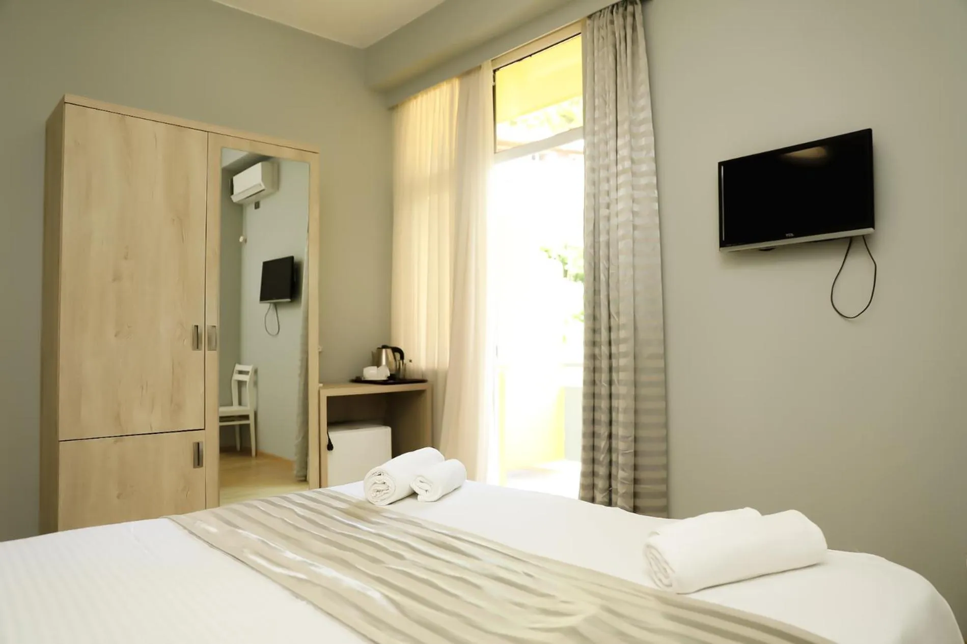 Photo of the whole room in Hotel Martini Kvariati