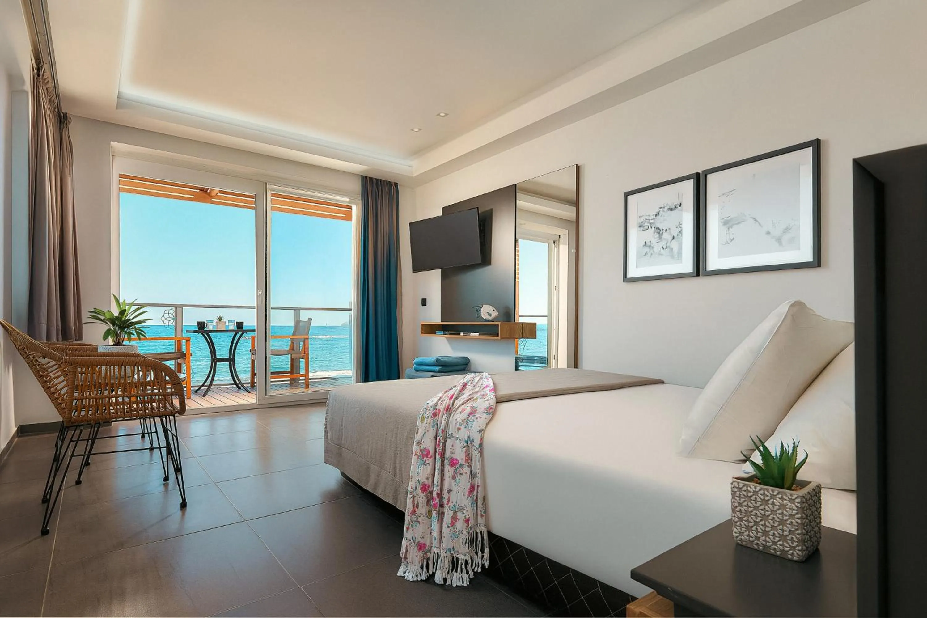 View (from property/room), Bed in Enorme Infinity Beach ex Infinity Blue