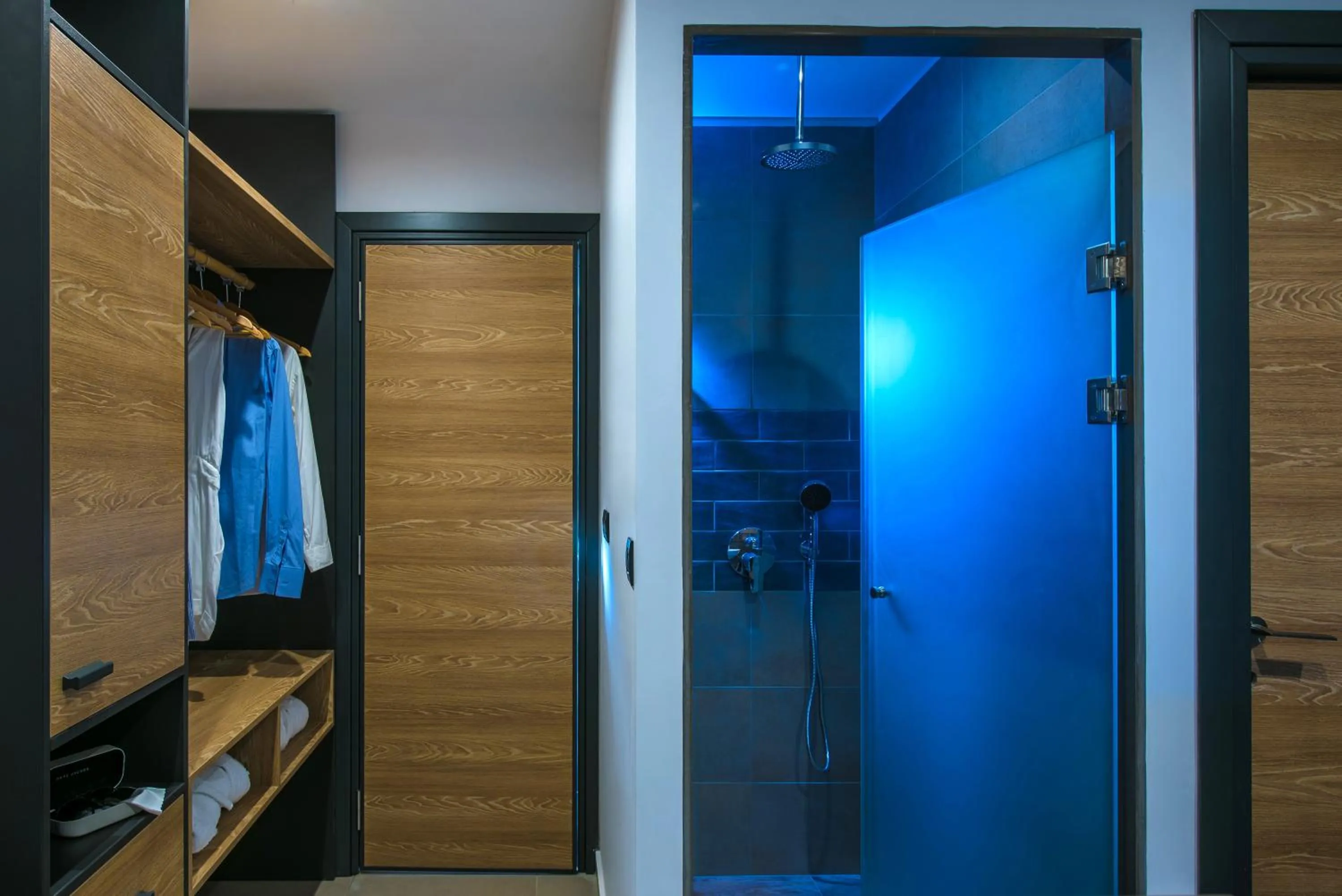 Shower in Enorme Infinity Beach - Adults Only