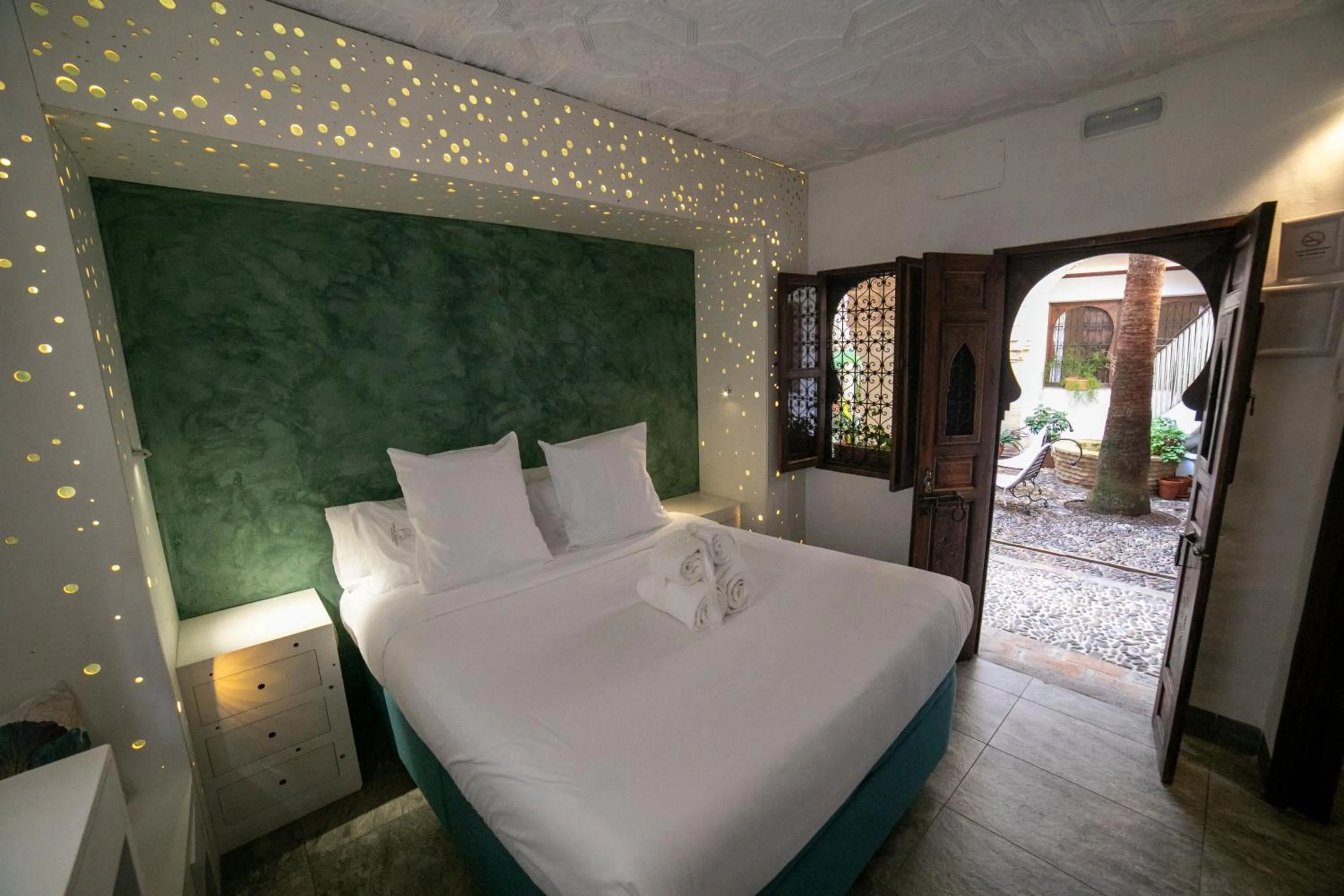 Bed in Hotel Boutique Patio del Posadero