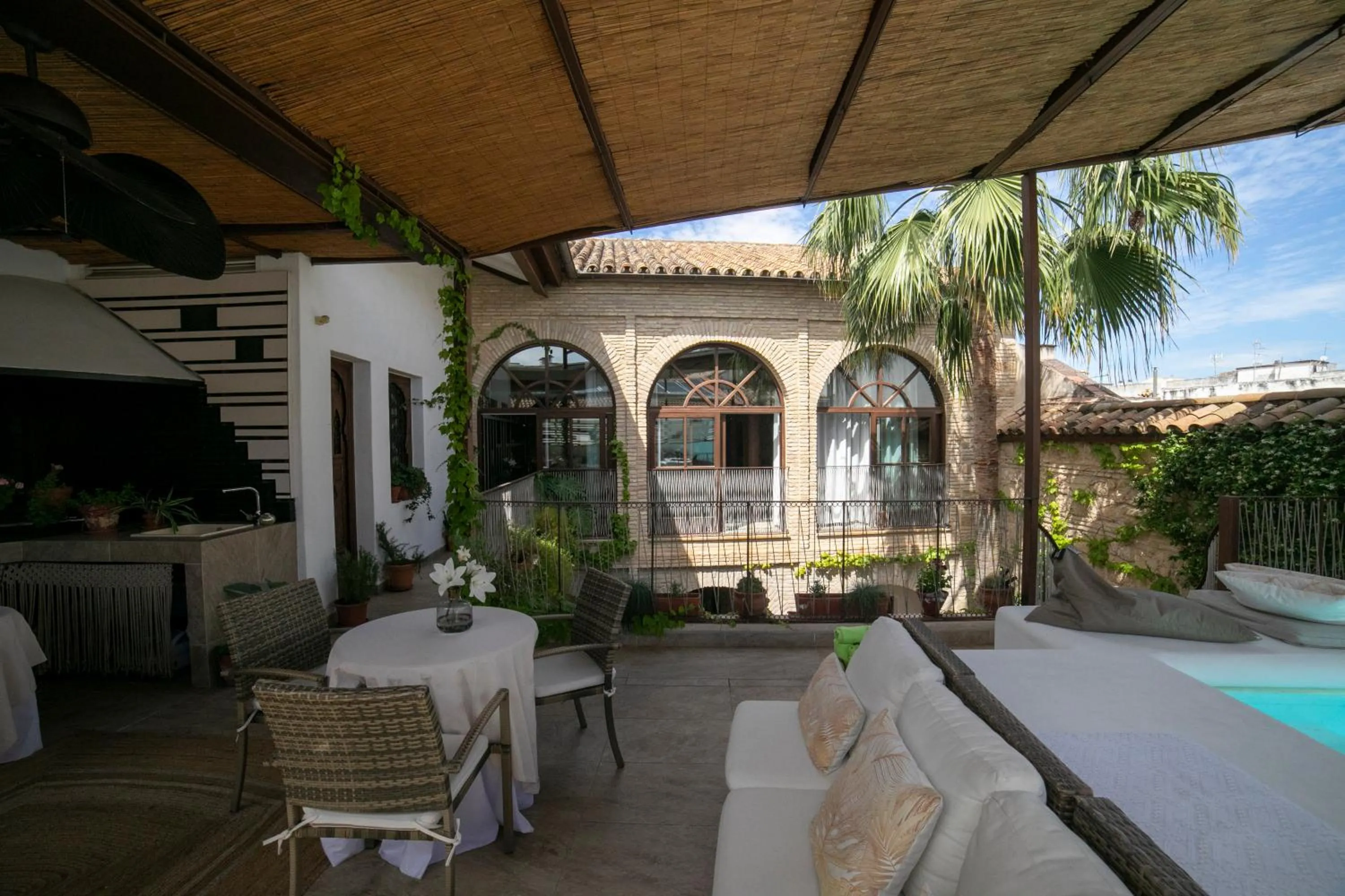 Property building in Hotel Boutique Patio del Posadero