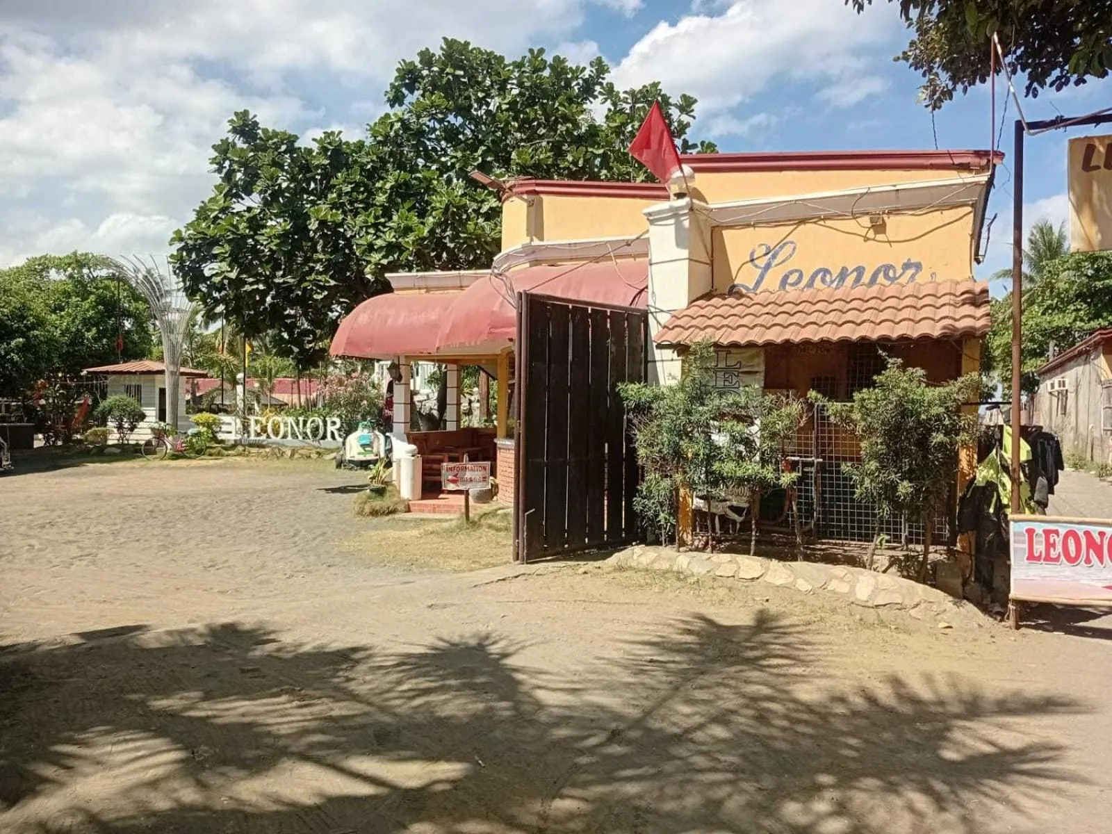 Street view in Hotel O Leonor Beach and Resort