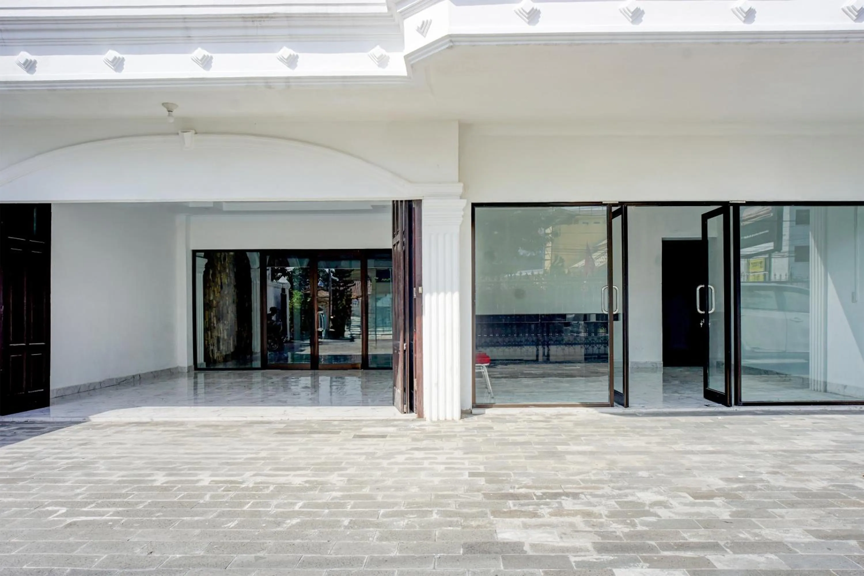 Facade/entrance in Hotel O Sm Raja Guest House