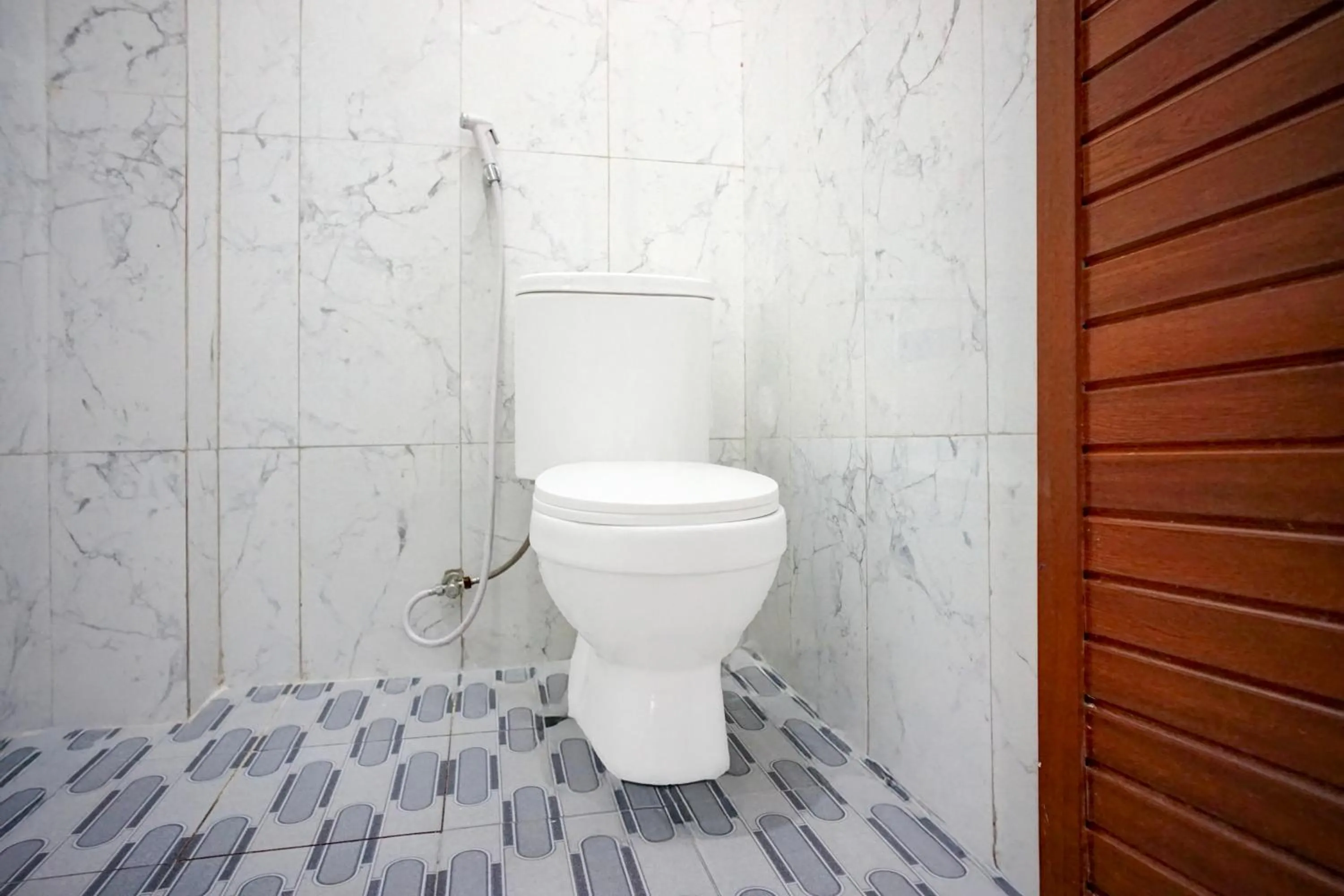 Bathroom in Hotel O Sm Raja Guest House