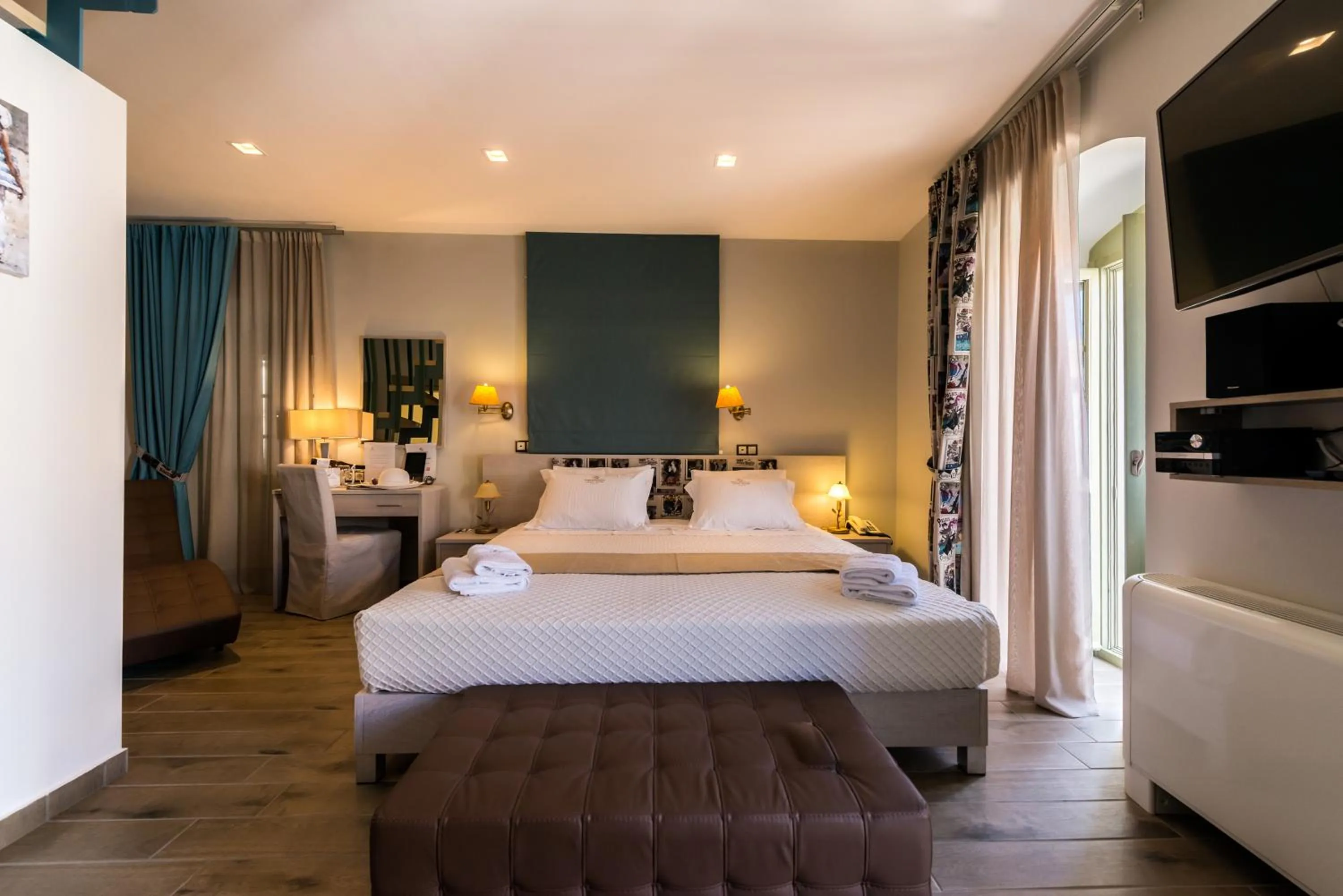 Bedroom, Bed in Fiscardonna Luxury Suites