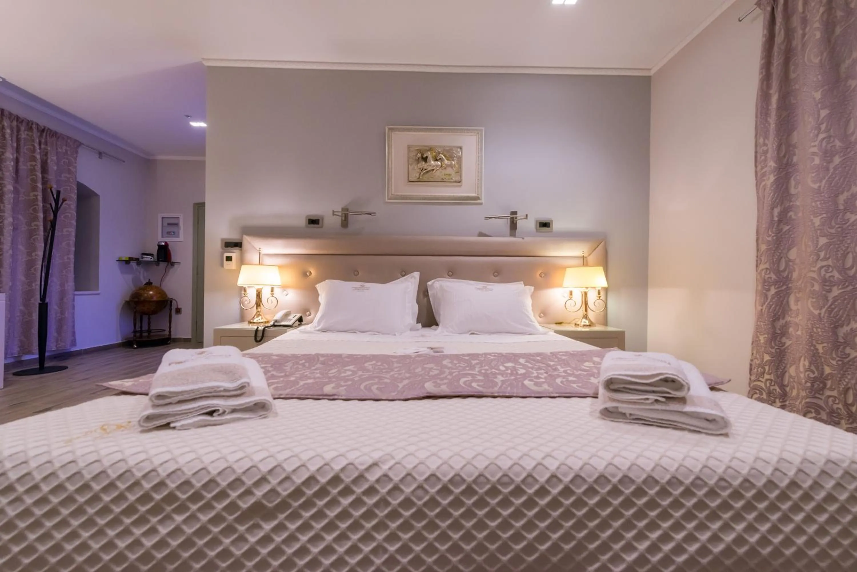 Bedroom, Bed in Fiscardonna Luxury Suites