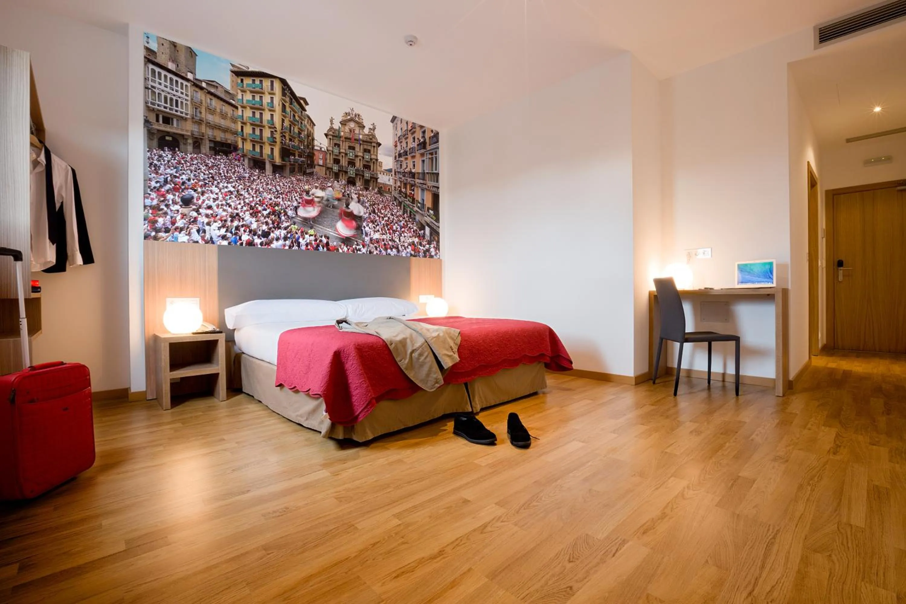 Photo of the whole room, Bed in IRAIPE Pamplona Hostal Auto Check-in