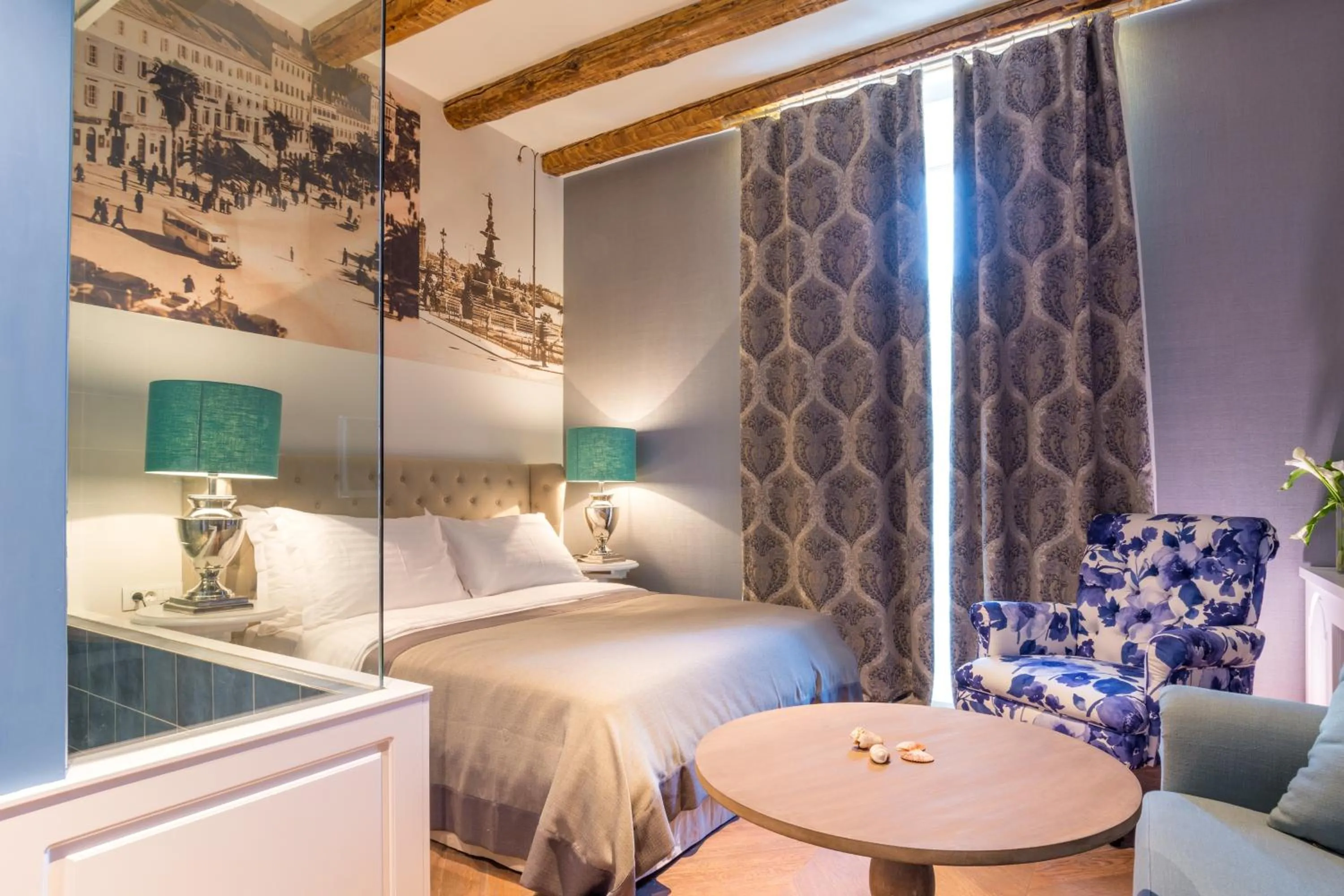 Bed in Procurator 7 Luxury Rooms