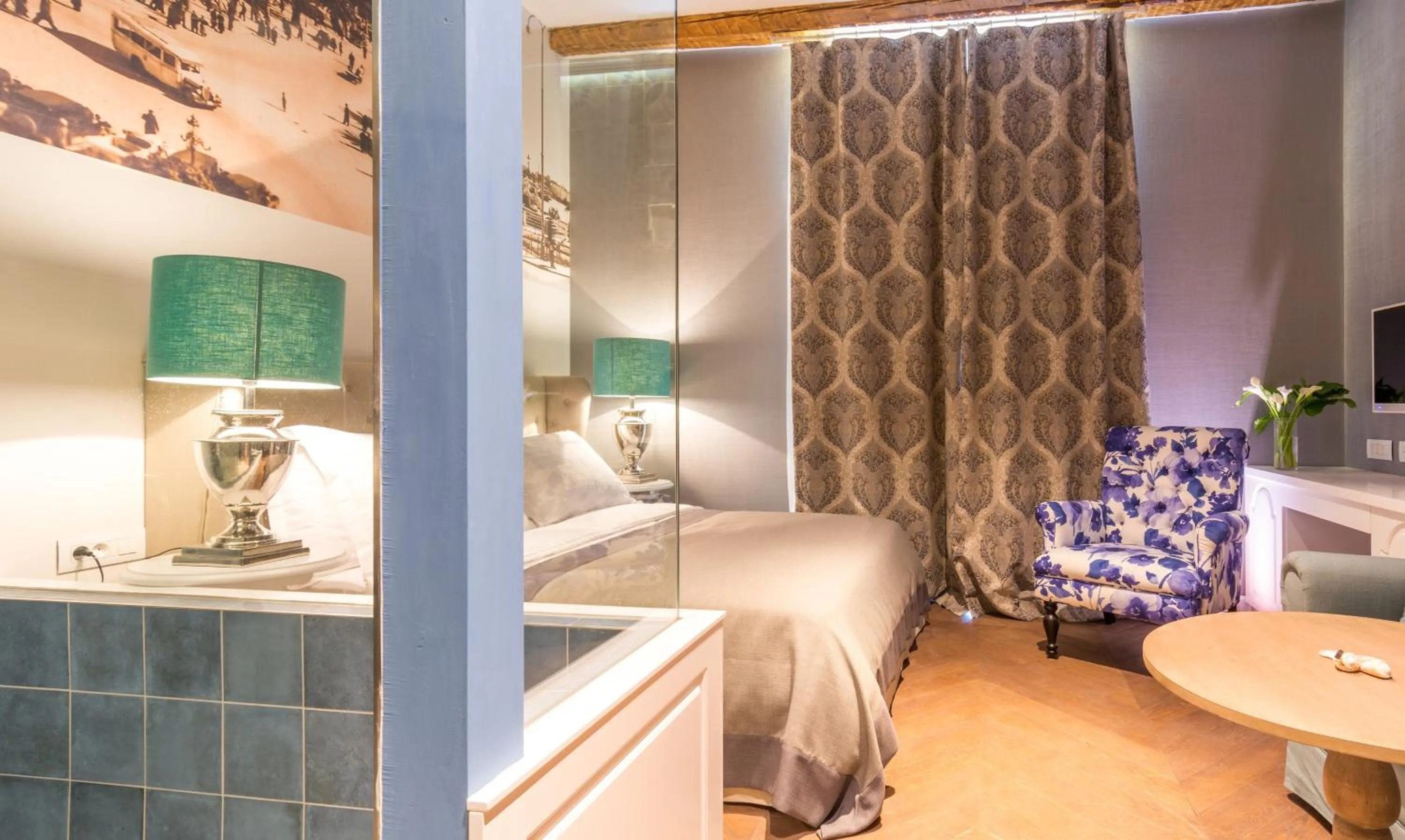 Bed in Procurator 7 Luxury Rooms