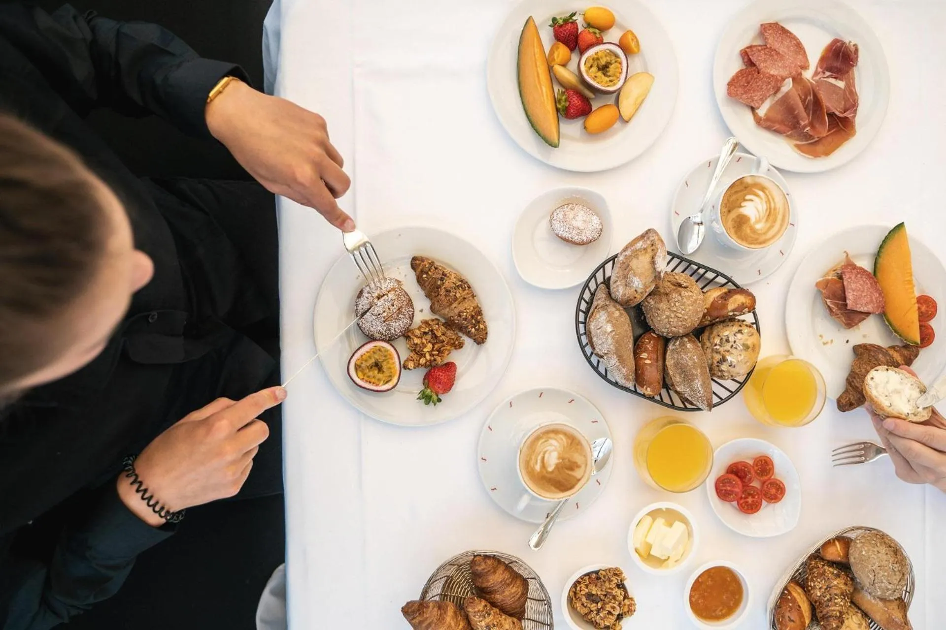 Breakfast in Hotel Gartner