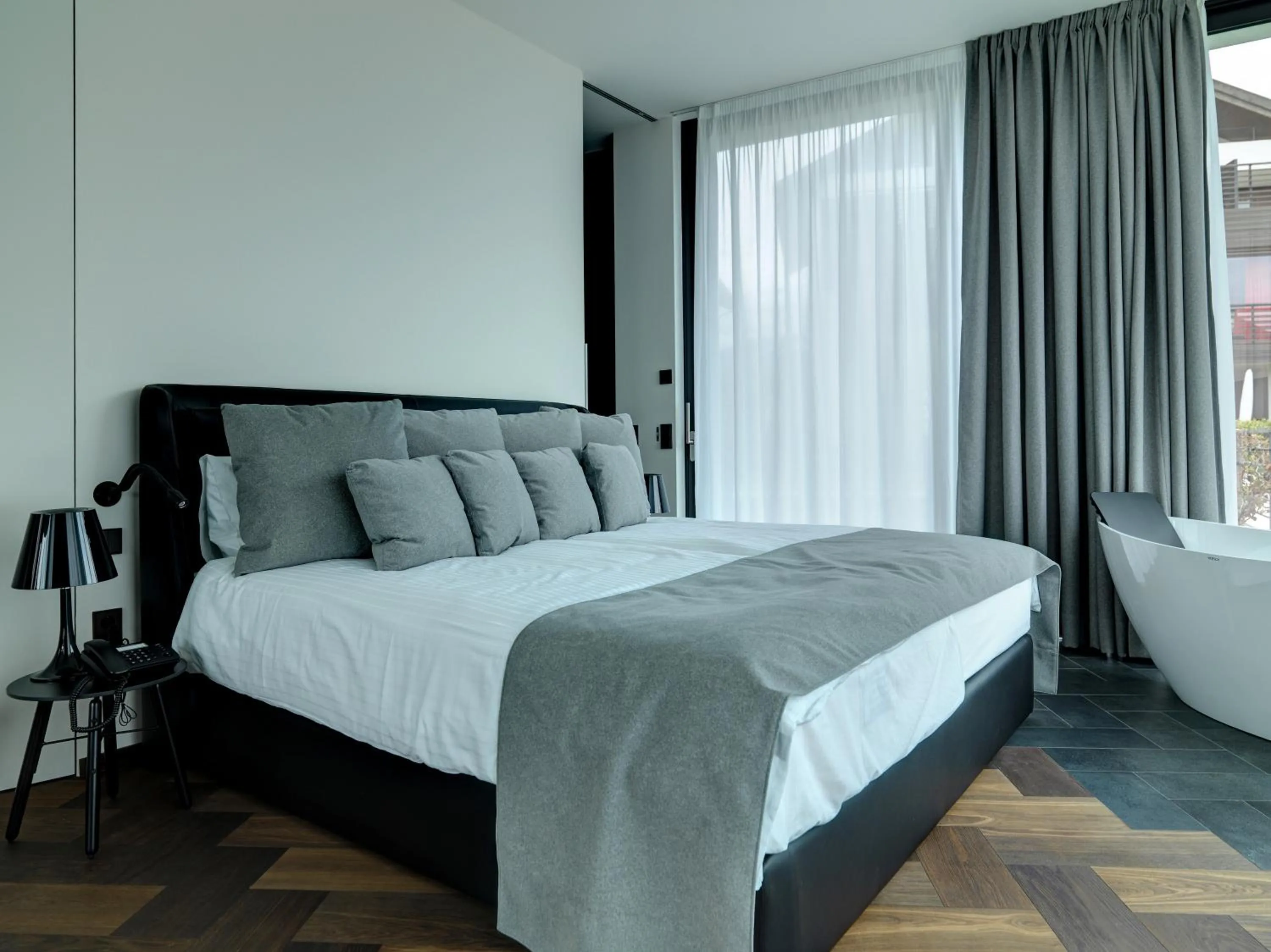 Photo of the whole room, Bed in Hotel Gartner