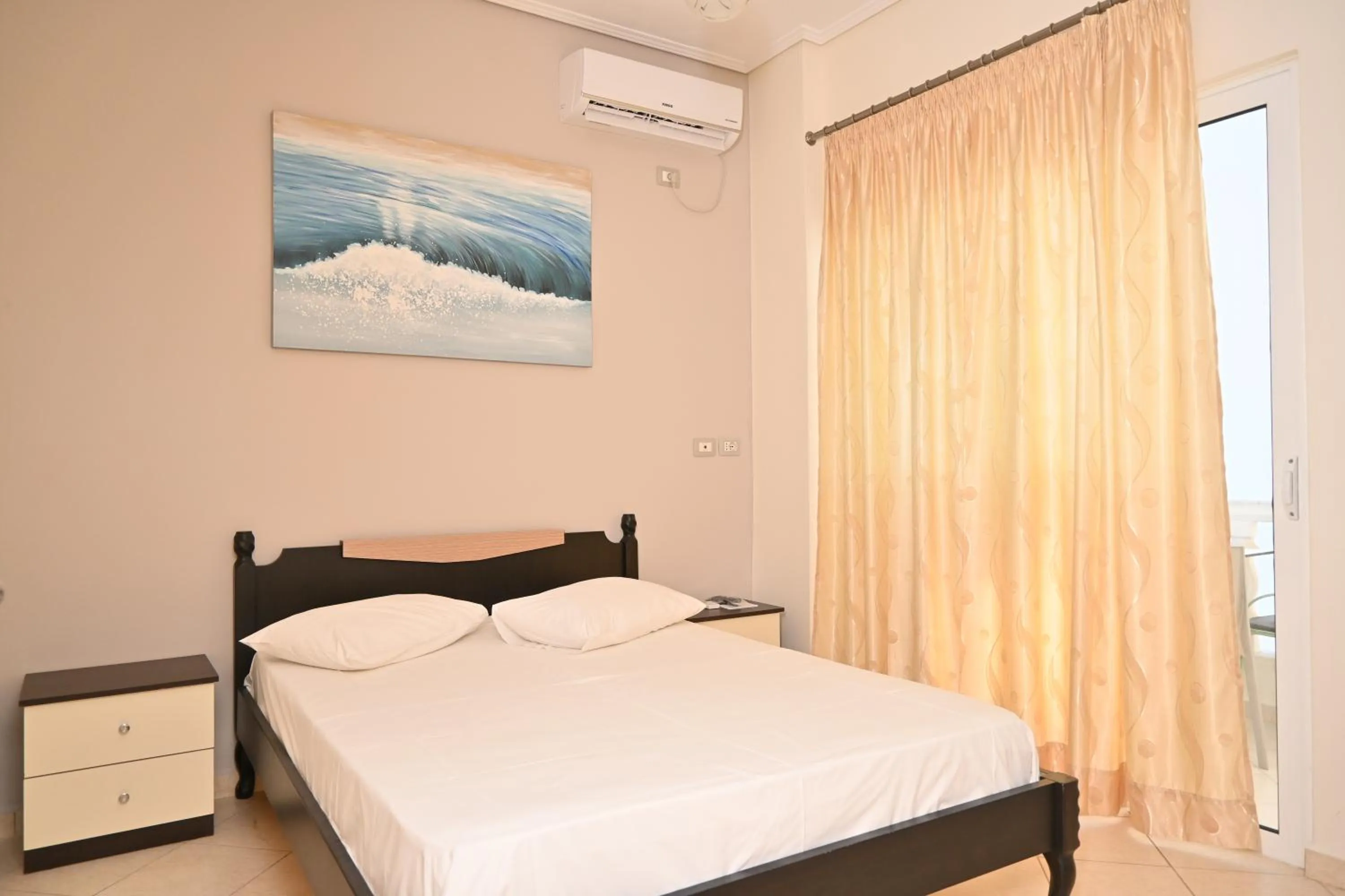 Bed in EROS HOTEL Ksamil