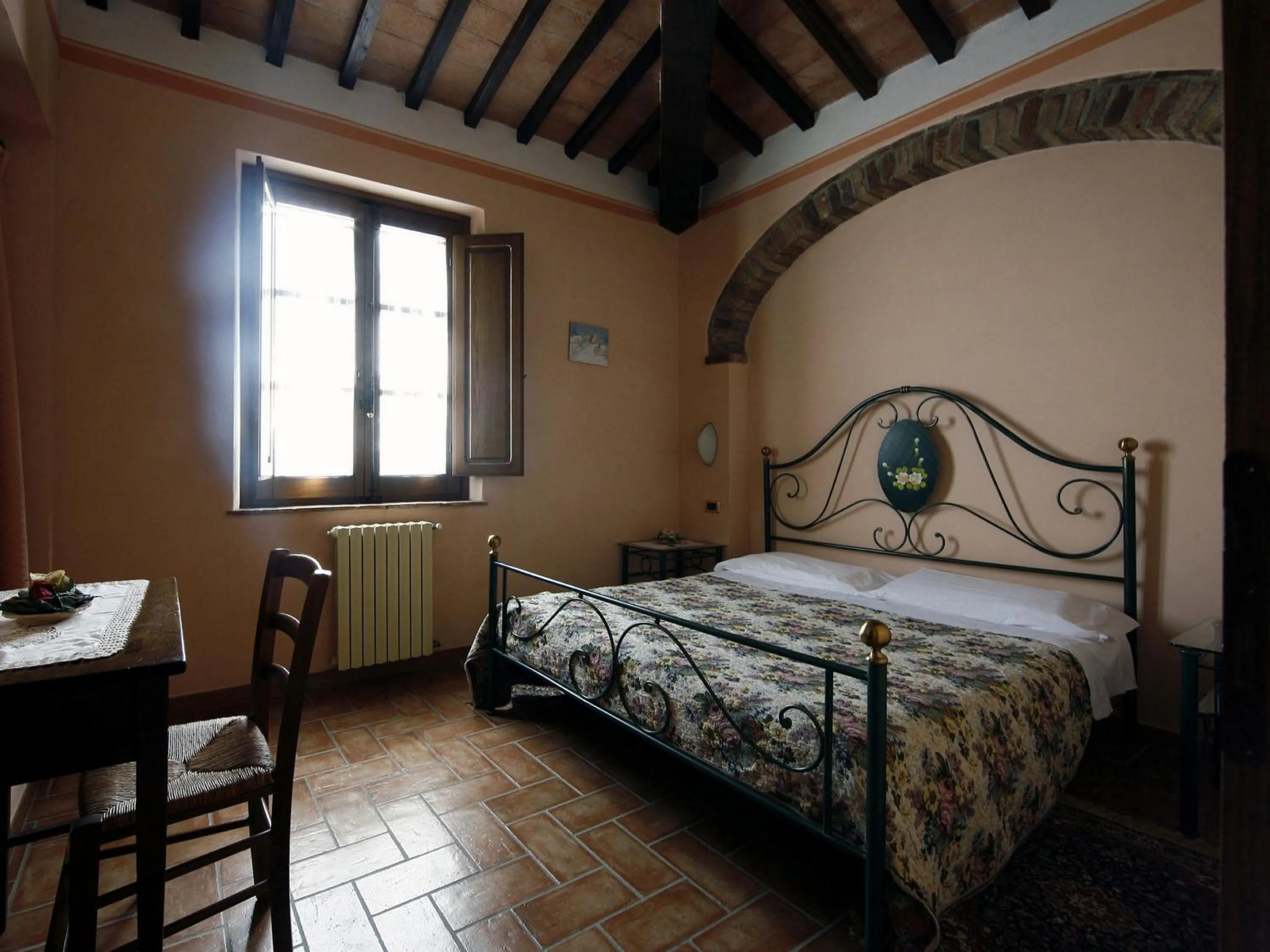 Photo of the whole room, Bed in Agriturismo Sanguineto