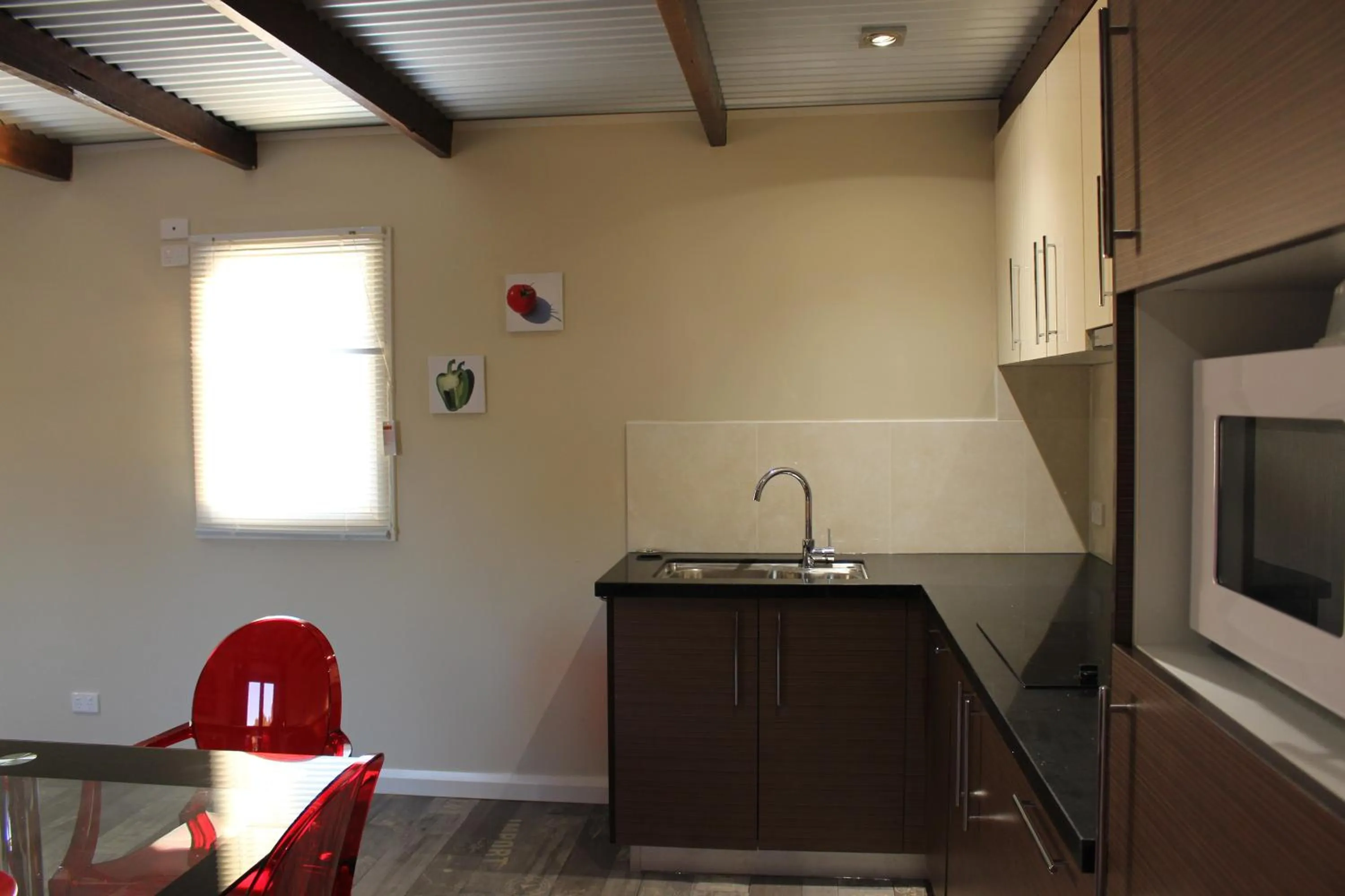 Kitchen or kitchenette in The Rec Hotel