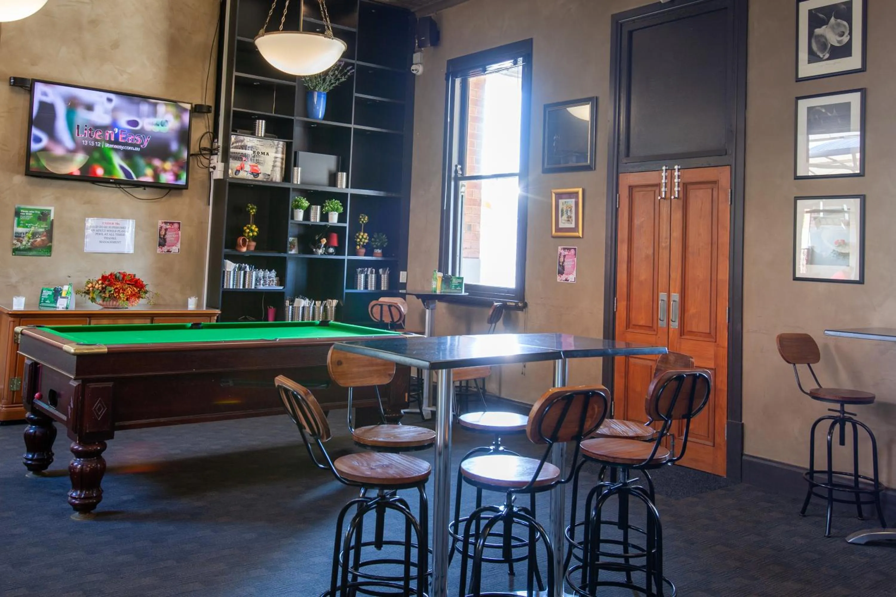 Lounge or bar in The Rec Hotel