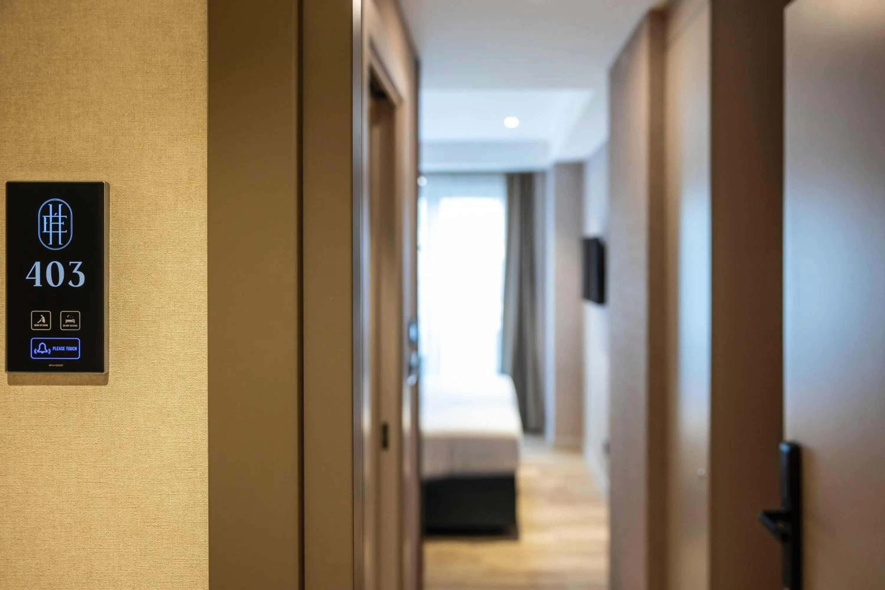 Photo of the whole room, Bed in Emilion Hotel