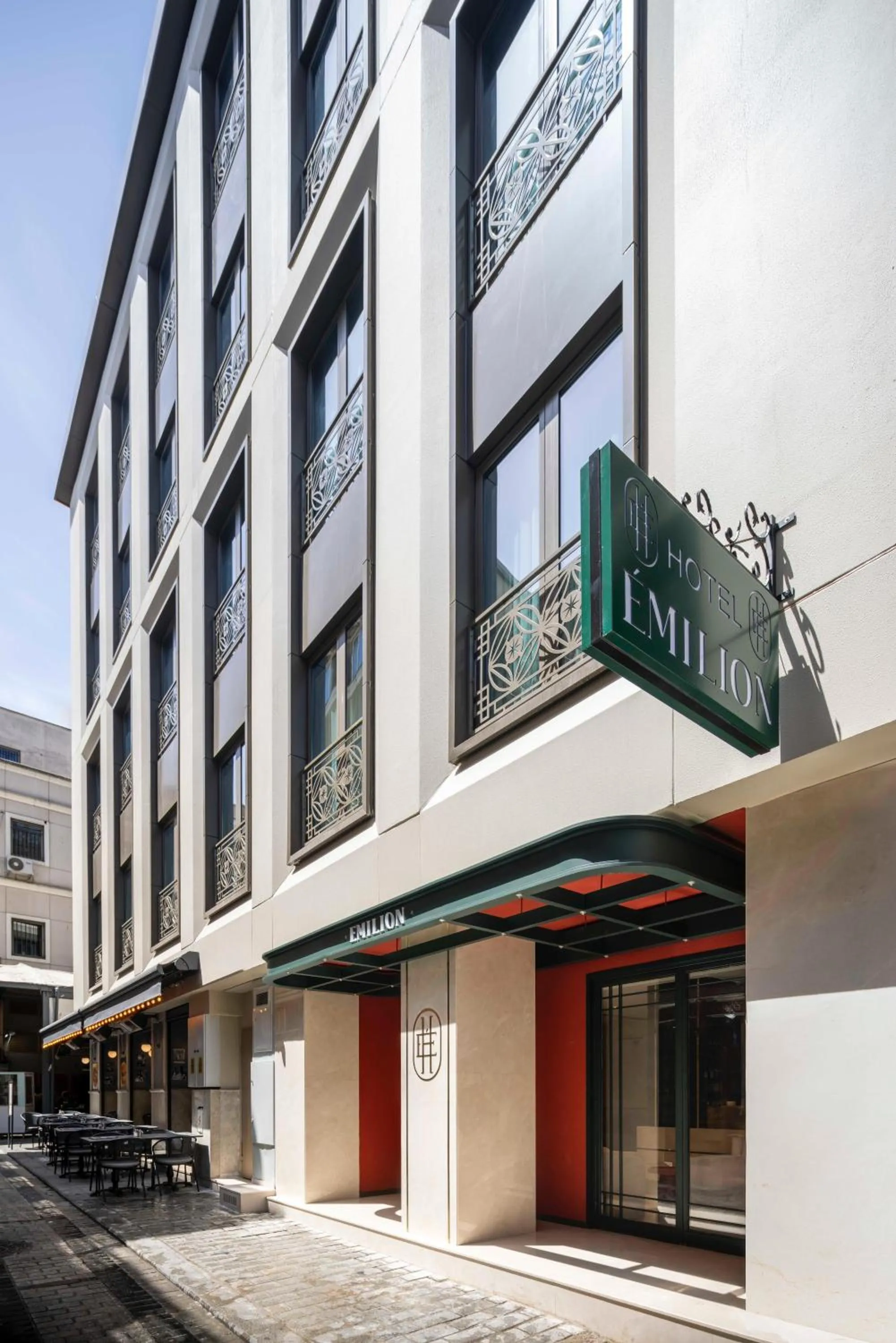 Property building in Emilion Hotel