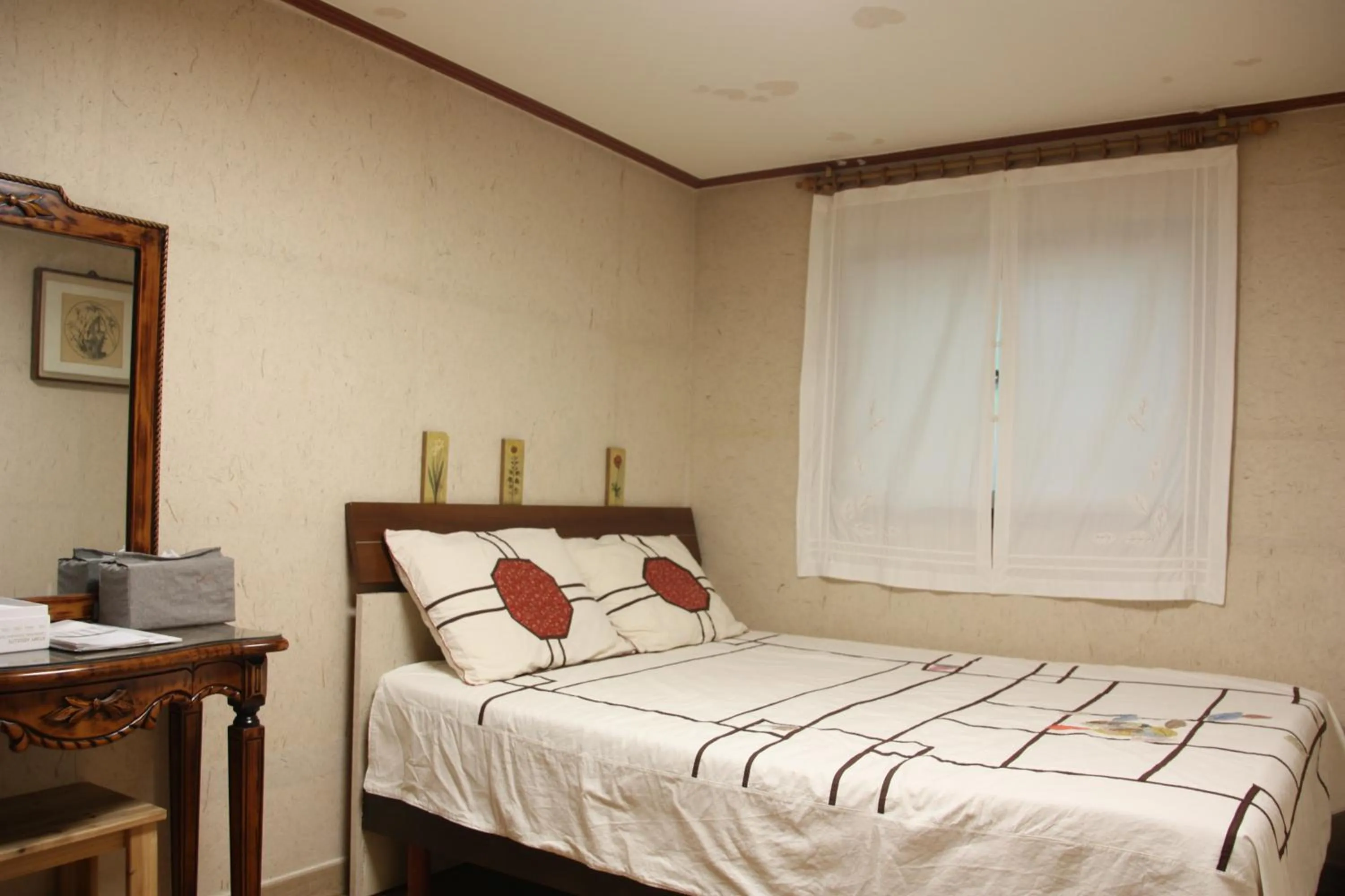 Bed in Lydia Craft Guesthouse