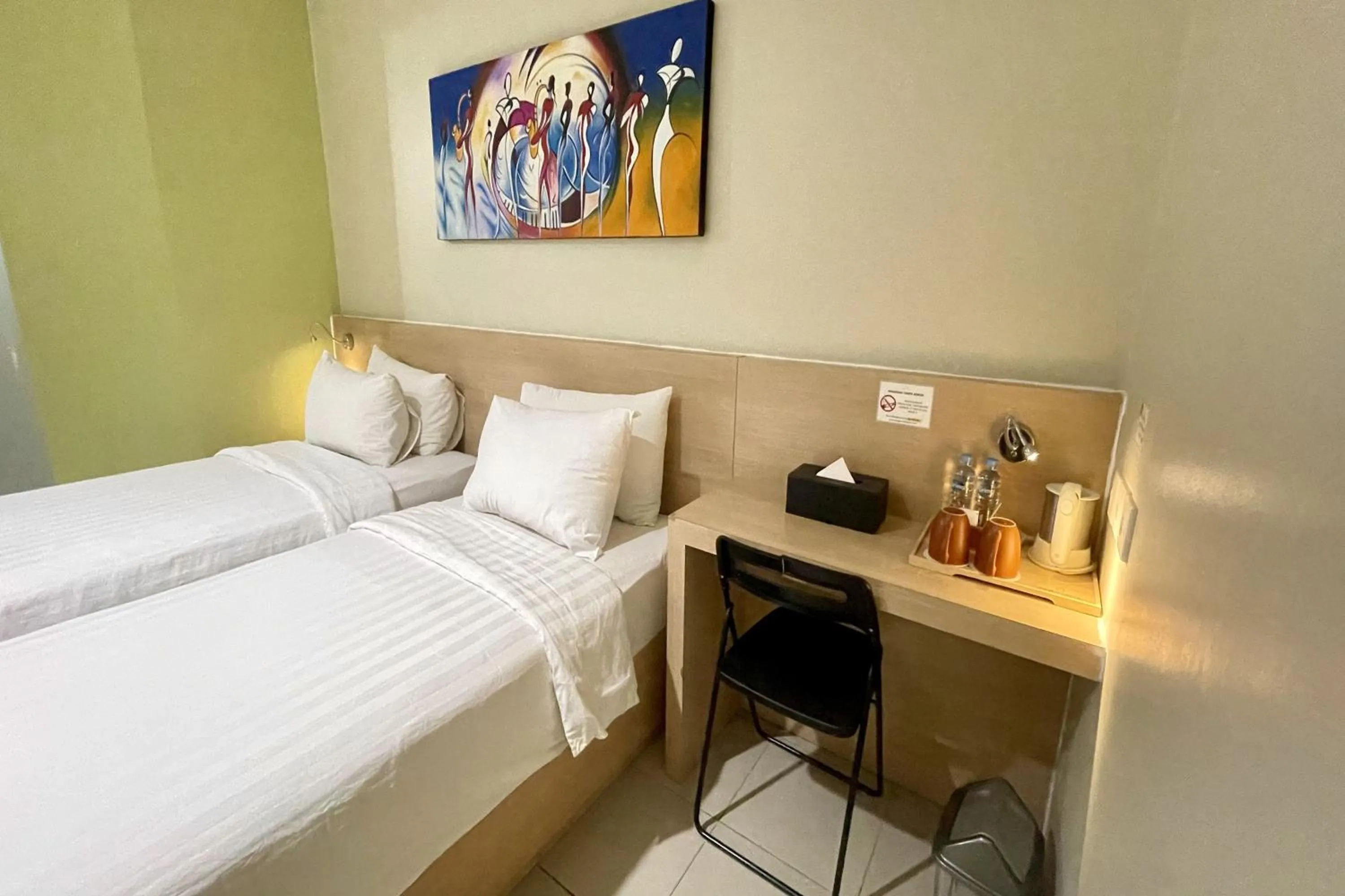 Photo of the whole room, Bed in Lemo Hotel Serpong