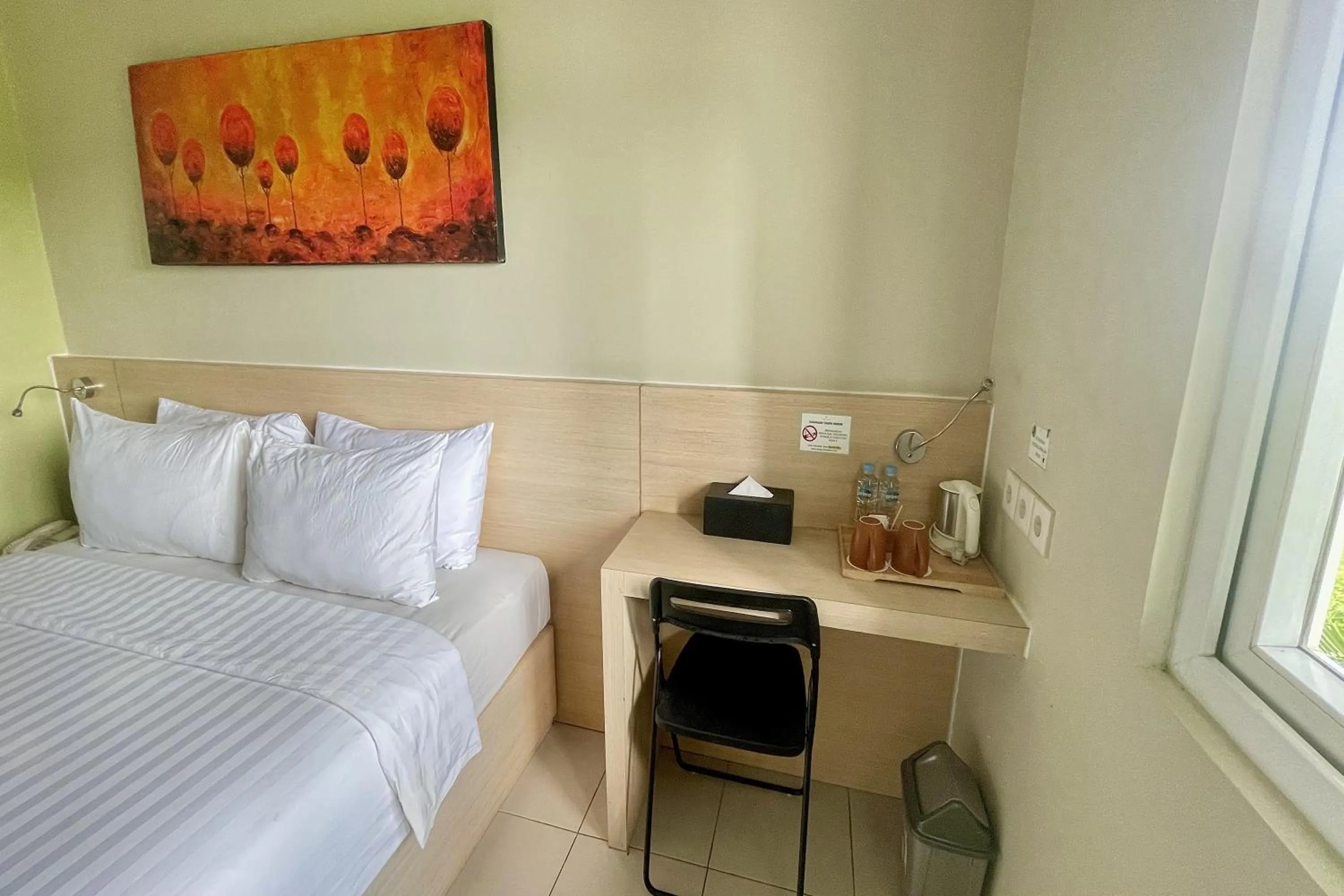 Photo of the whole room, Bed in Lemo Hotel Serpong